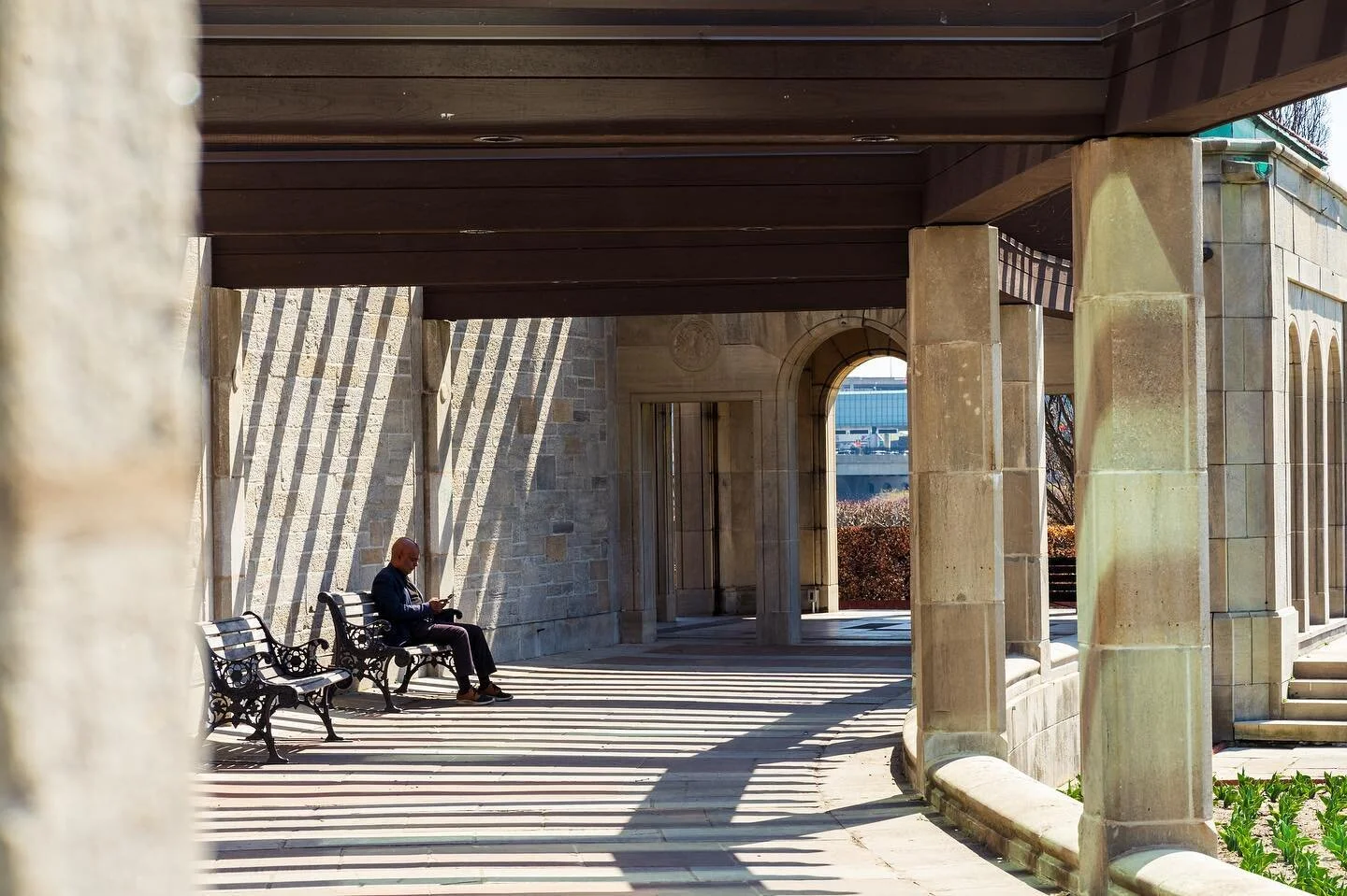 I couldn’t not take a pic… he’s in the most aesthetic spot on the boardwalk!
.
.
.
.
. 
Sony A7 II with Samyang 85mm f1.4
ISO 400, 85mm, f/9, 1/200
#sonyalpha #bealpha #photography