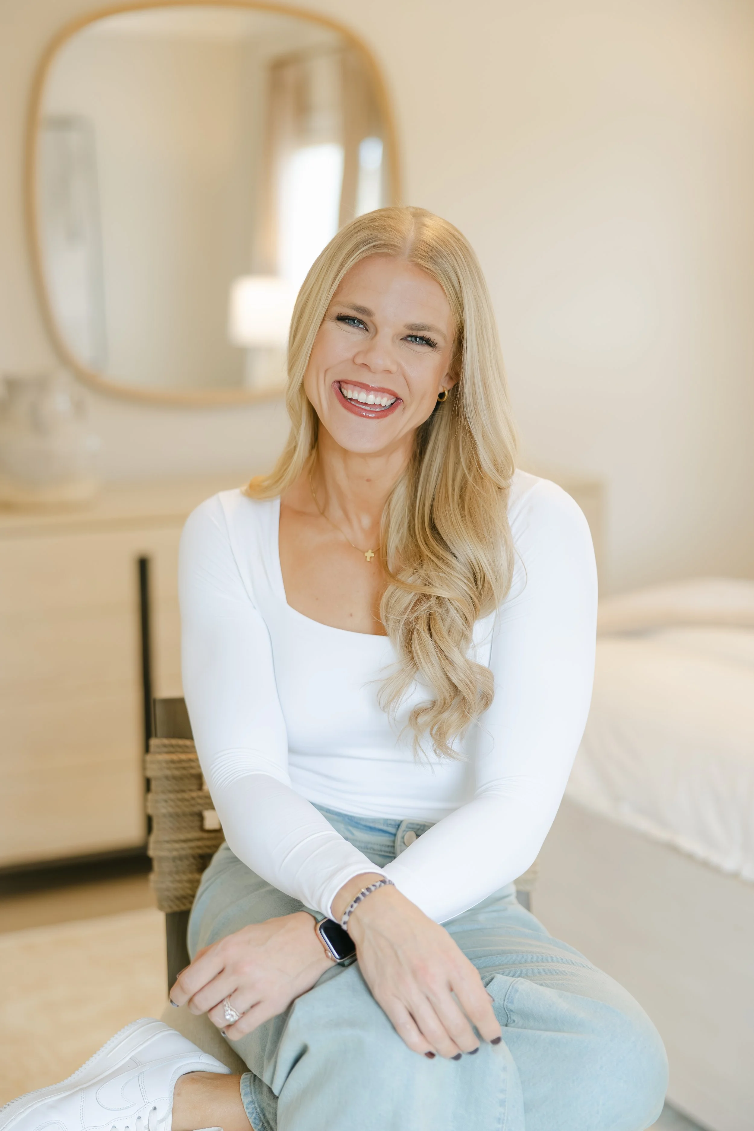 unplanned and untold podcast host, Kaitlyn Willing, COO of Baby Steps