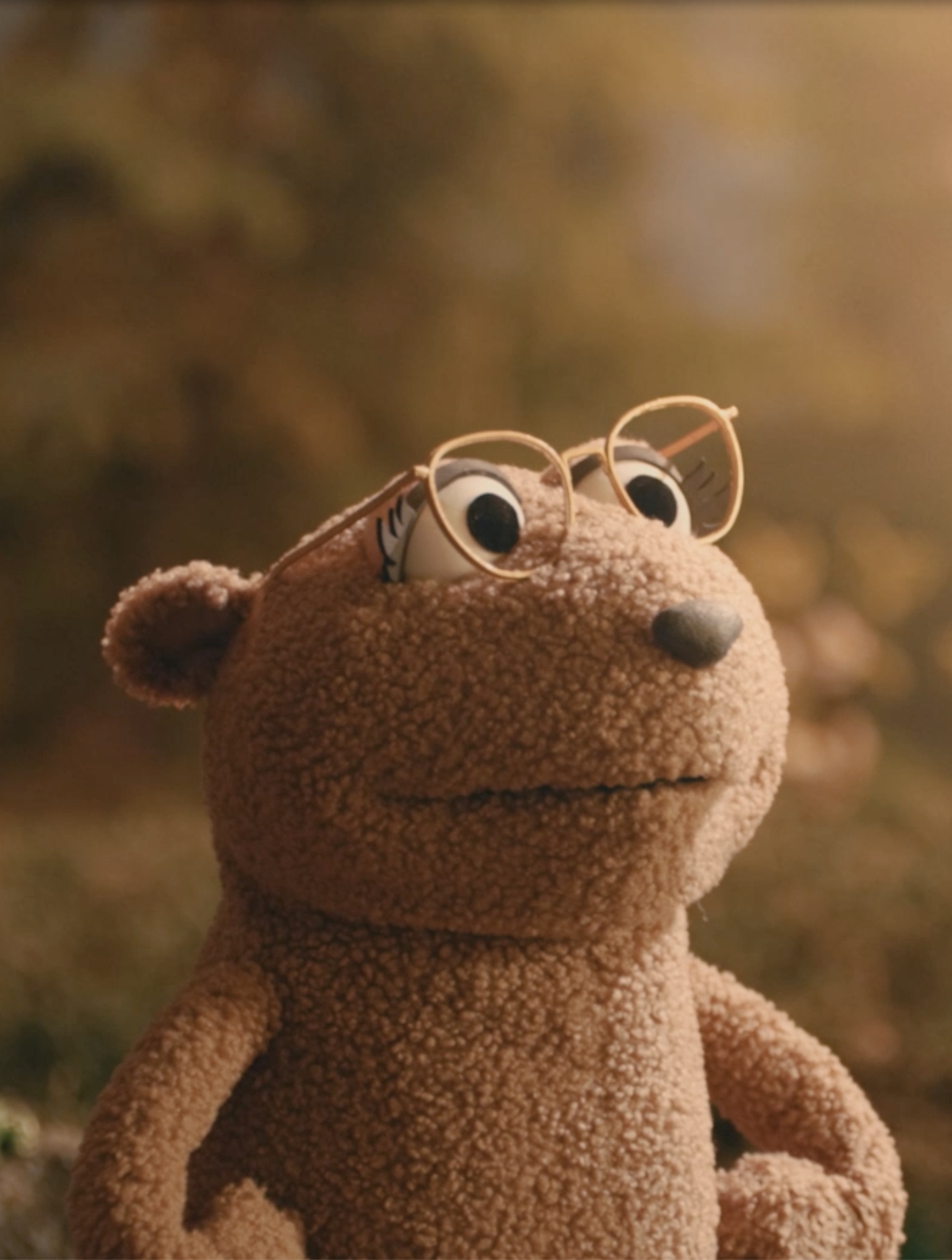 Scout casts the show... Click on creatures to watch their auditions   
