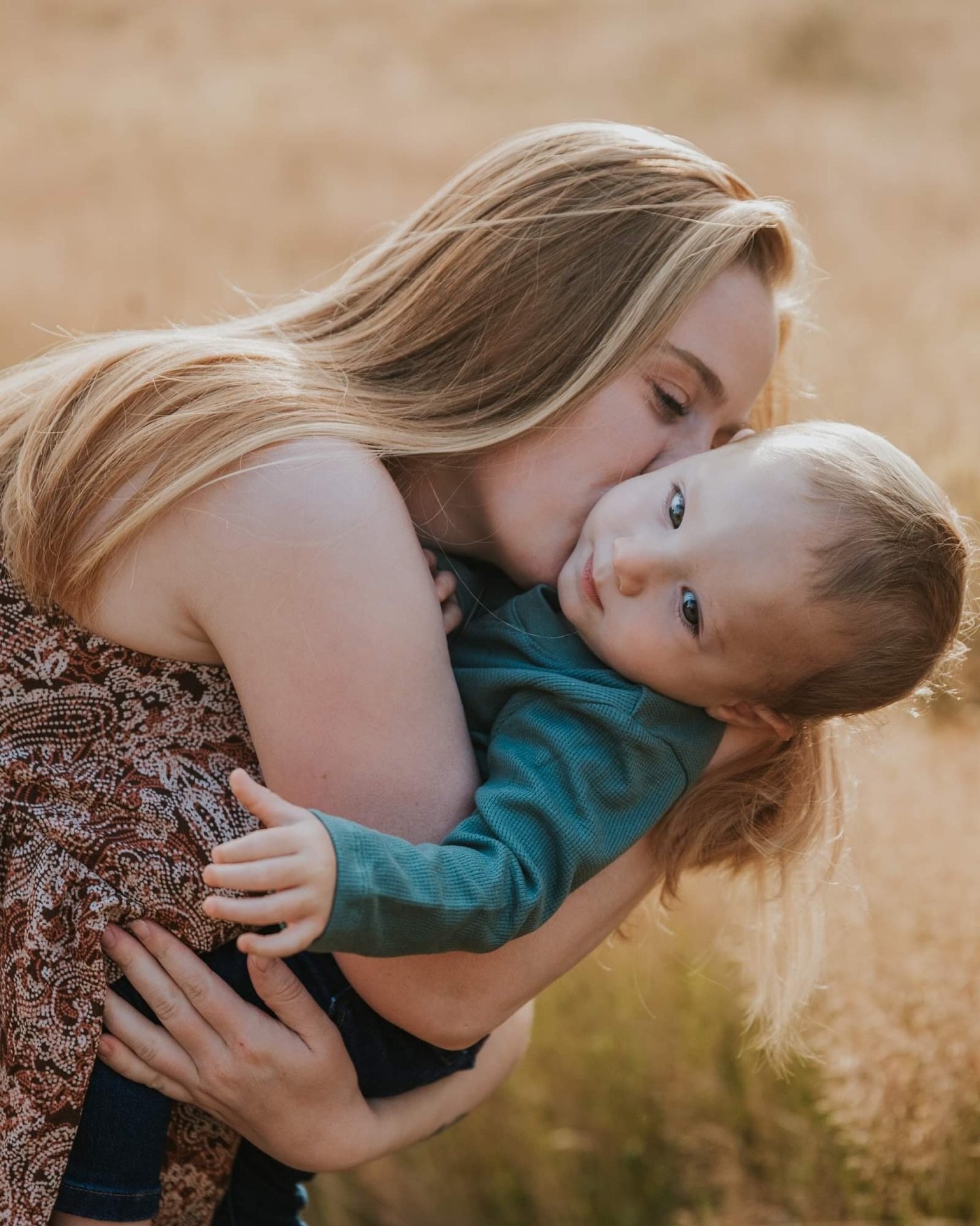 The sweetest Mommy and Me session!! 🥰