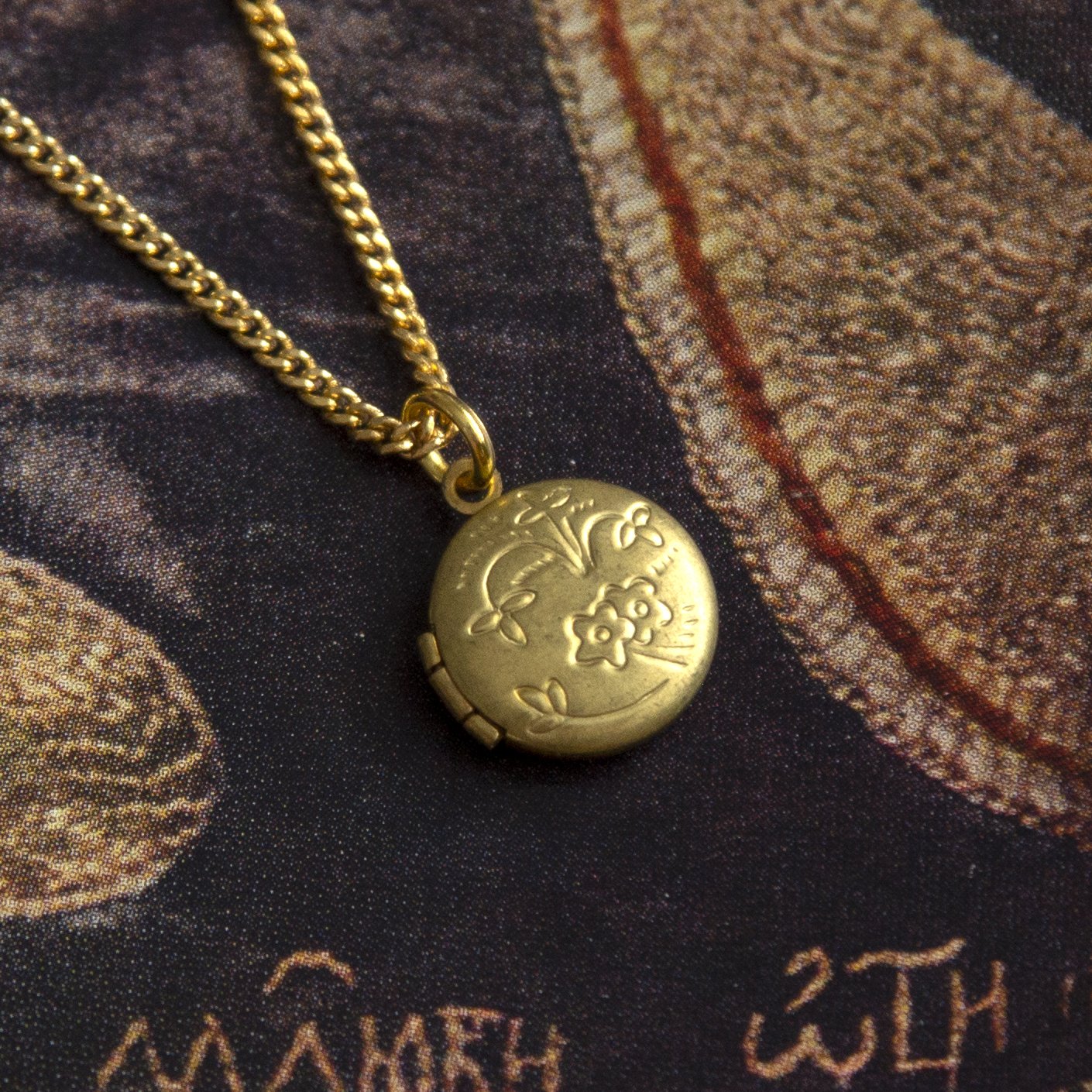 Mini Round Locket Necklace Floral.jpg