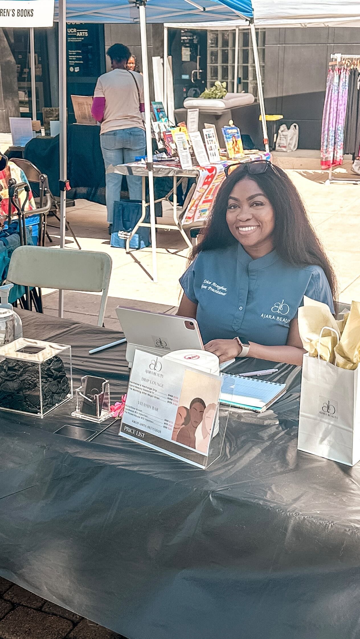 I had the best time yesterday at the Wellness Market presented by @brownsugarncoffee! 🌿💛 It was an honor to deliver my services to the beautiful community in Riverside, California. Loved connecting with so many amazing vendors — good weather,