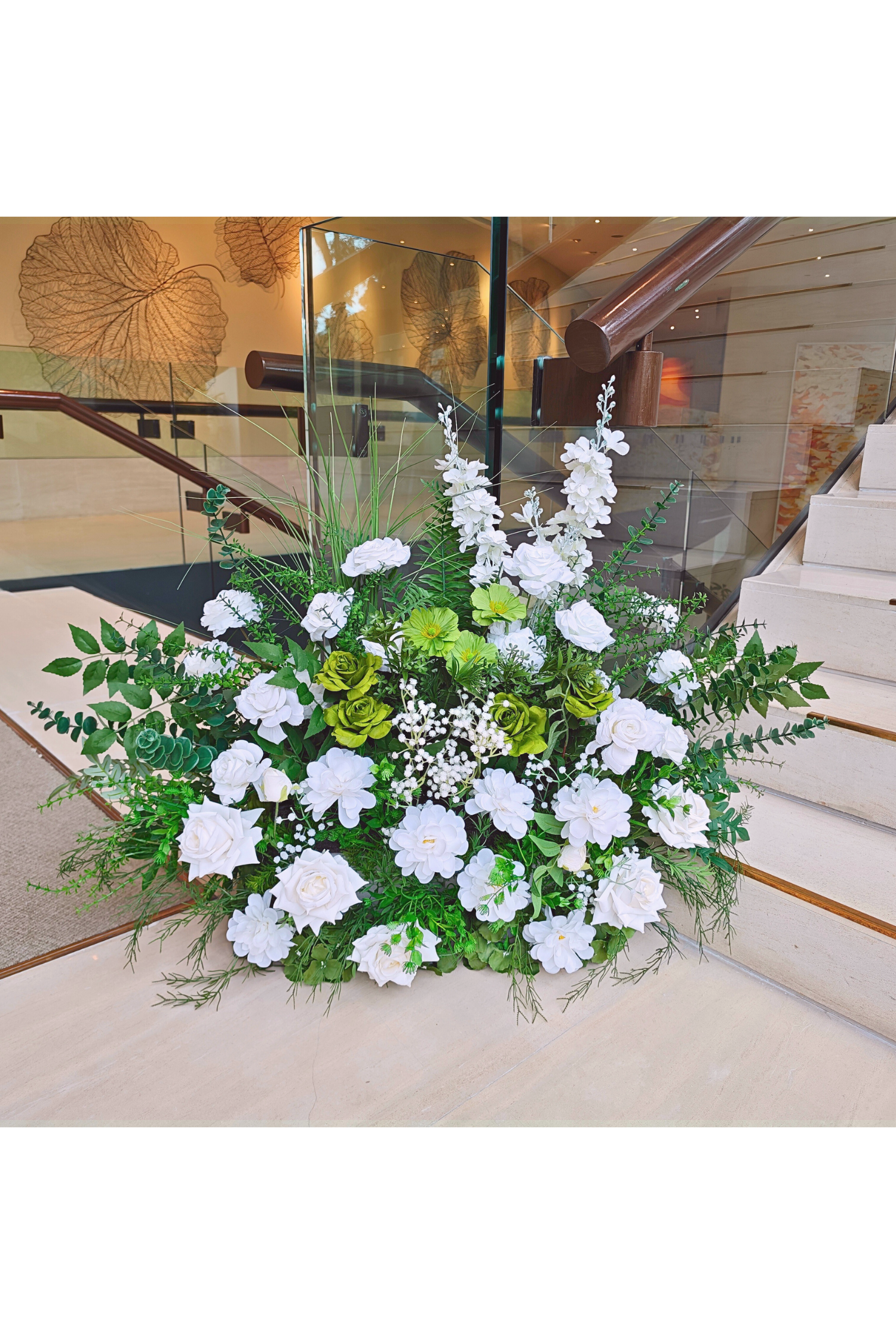Aisle Flowers (Bespoke Customization) H011
