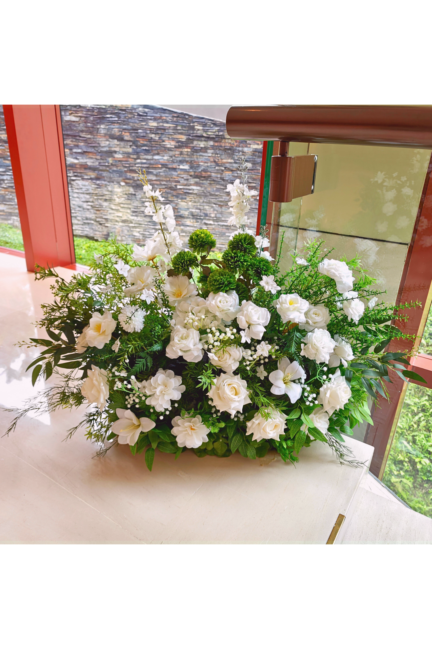 Aisle Flowers (Bespoke Customization) H006