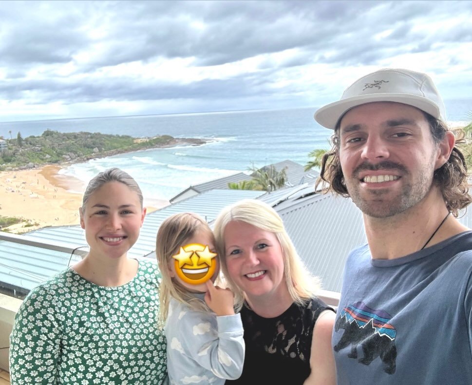 This is Continuity of Midwifery Care at Home, this is Physiological Labour, surrounded by Natural Oxytocin, in Beautiful Surroundings&hellip;..and, with Fantastic Birth Support too ✨🤩&hearts;️. 

This is Being Reunited with this Beautiful Family, fo