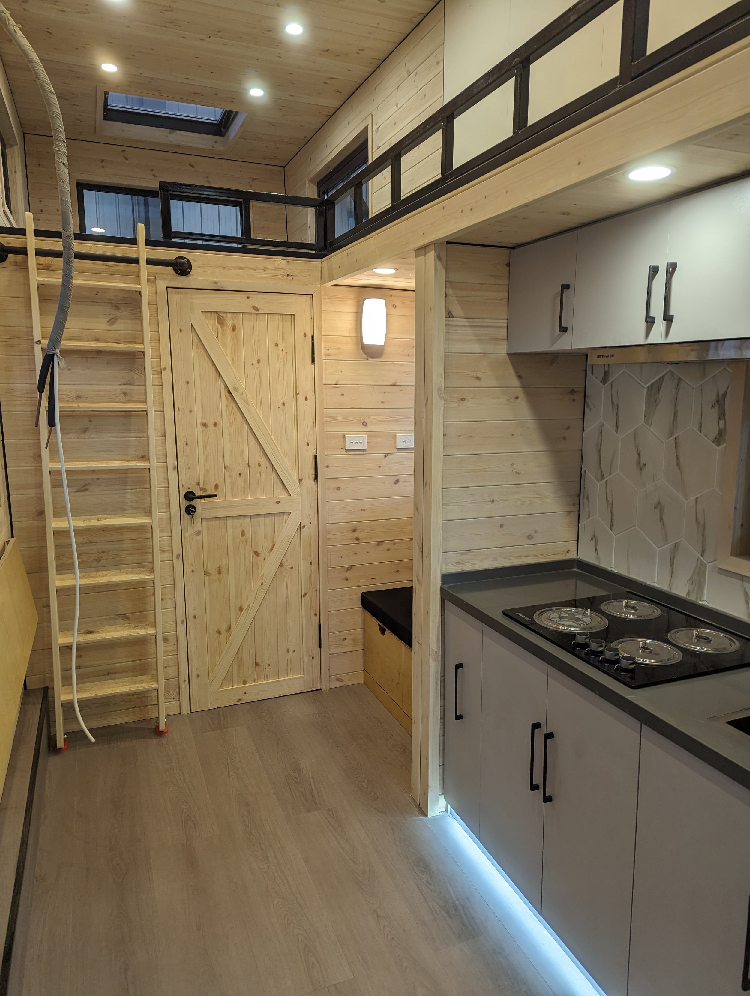 model 2 internal pic 1.jpg
