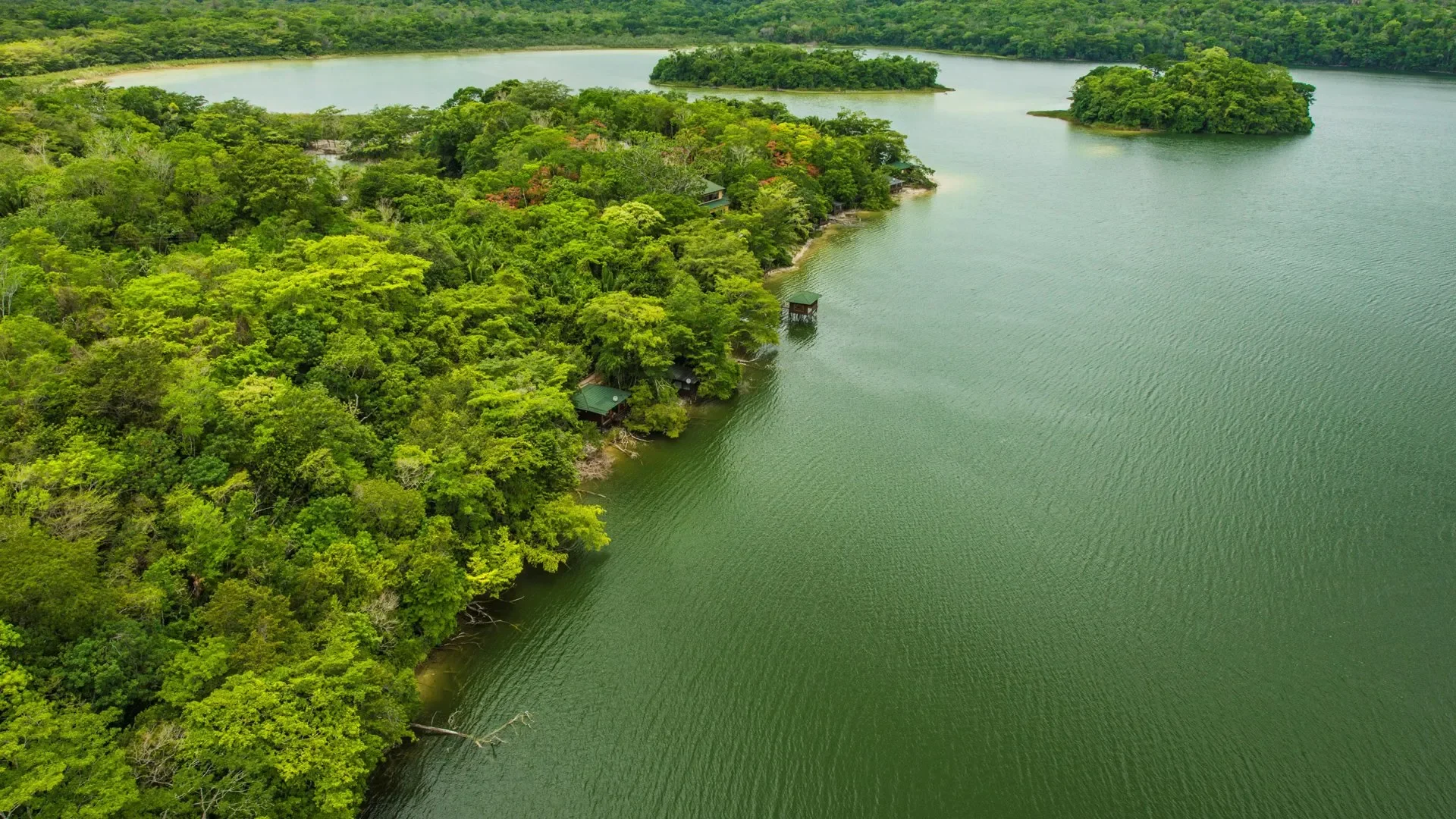 Guatemala-Peten-Las-Lagunas-3.webp