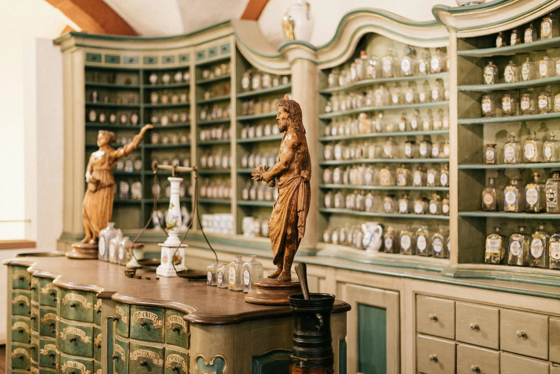 Pharmacy-Discover-Culture-Travel-Chemist-18.jpg