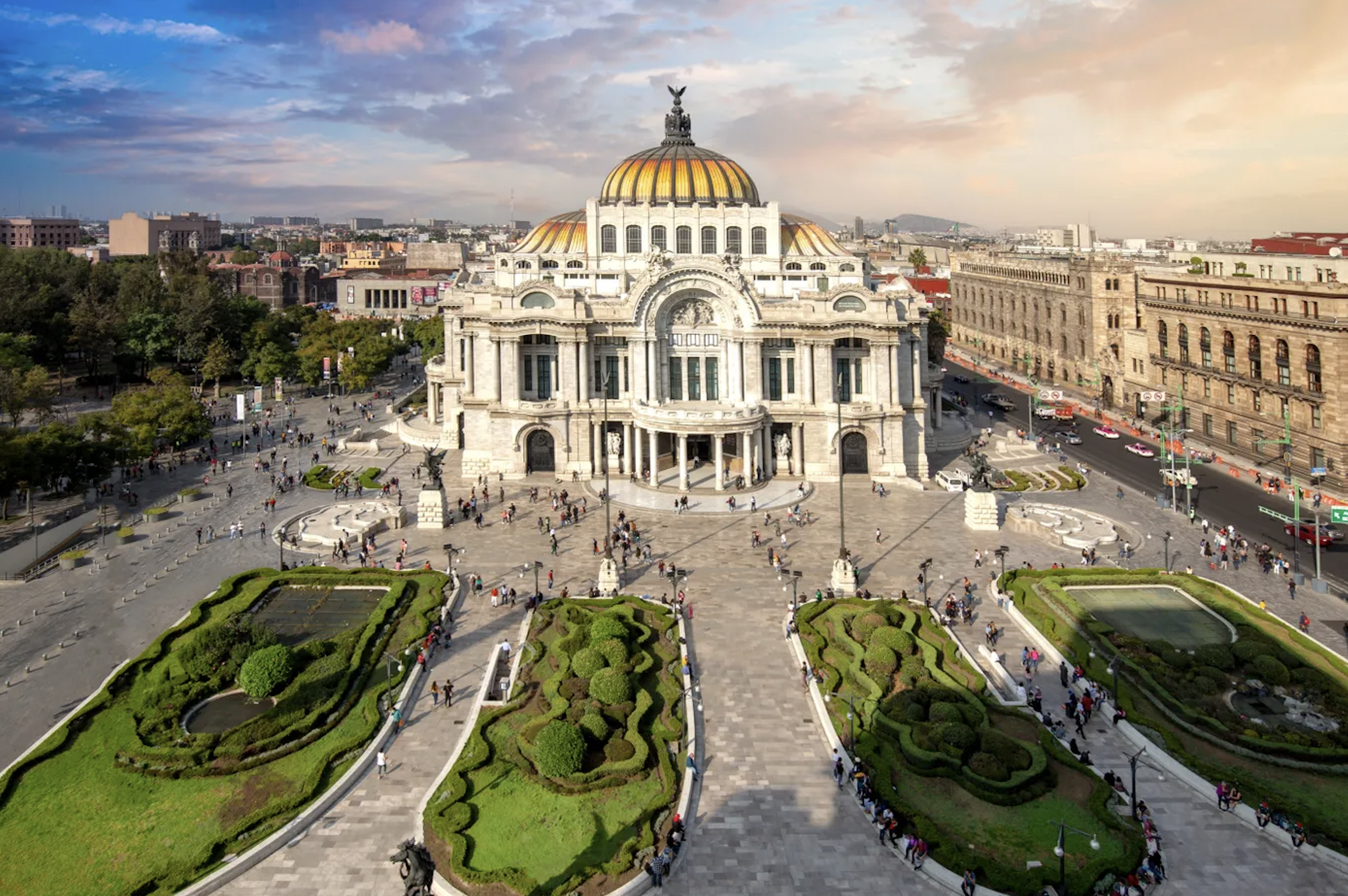 Palacio de Bellas Artes, Mexico City, with gardens and people
