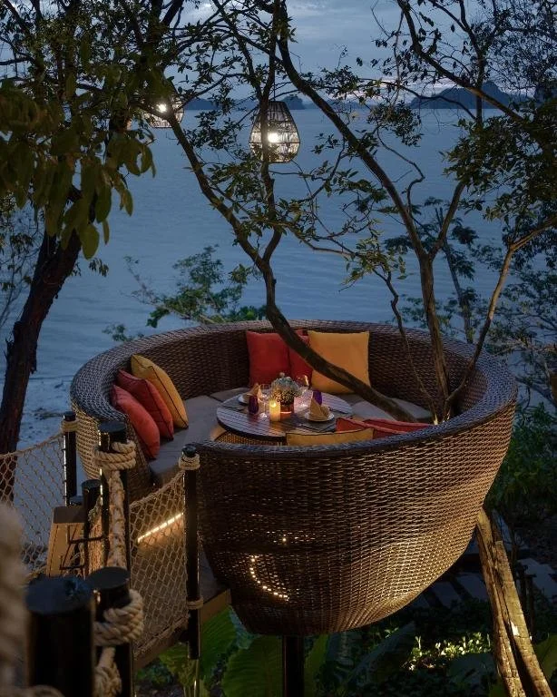 Romantic outdoor dining setup