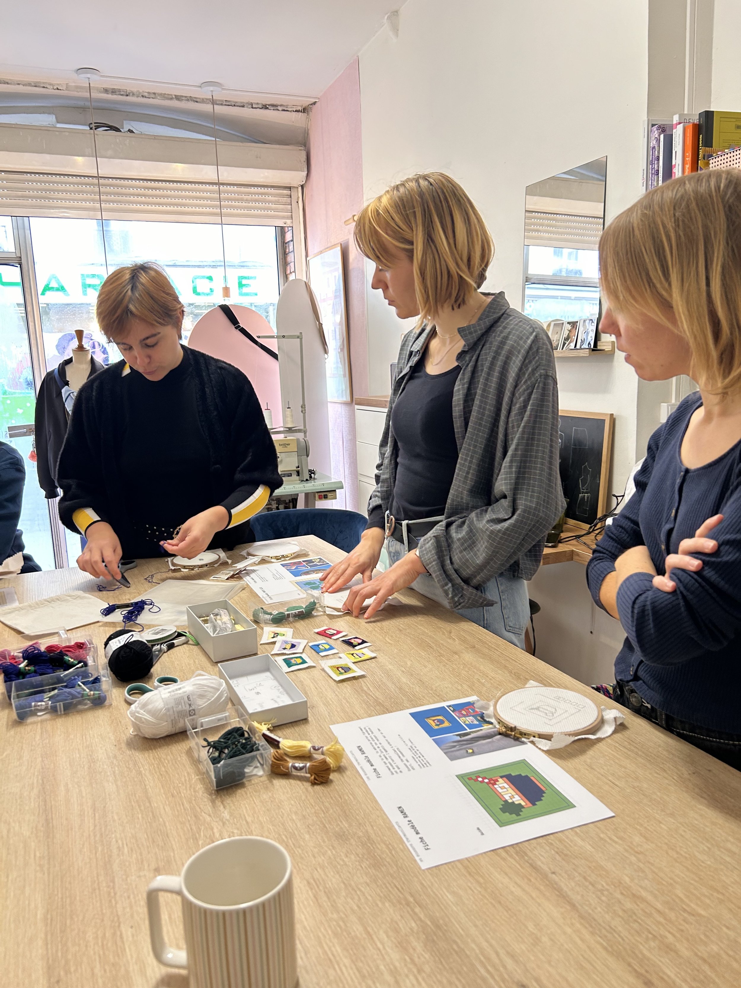 ATELIER _ Fabrique ton accessoire brodé au point de croix