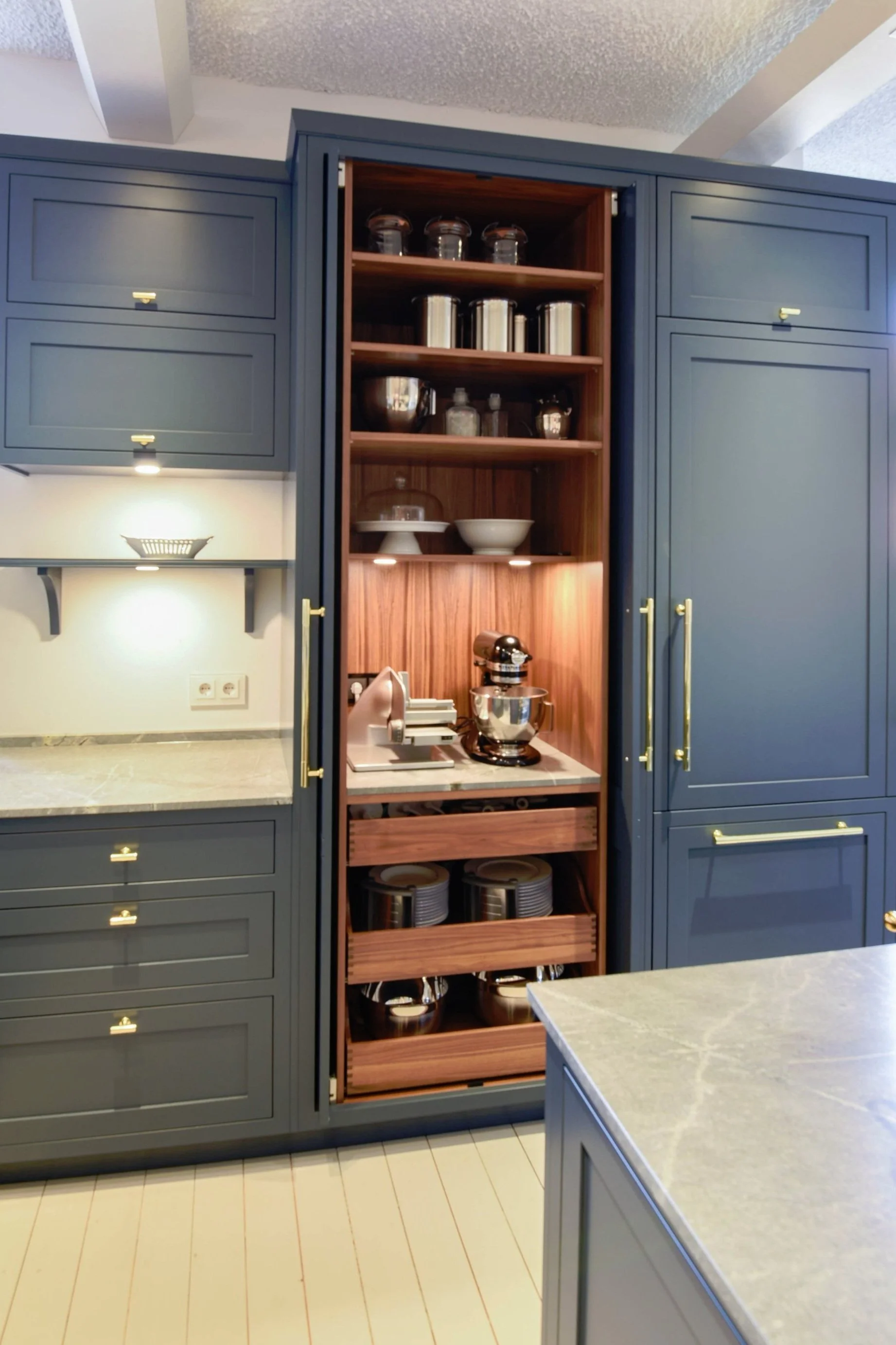 Shakerküche mit Pocket Door Element in Ausstellung