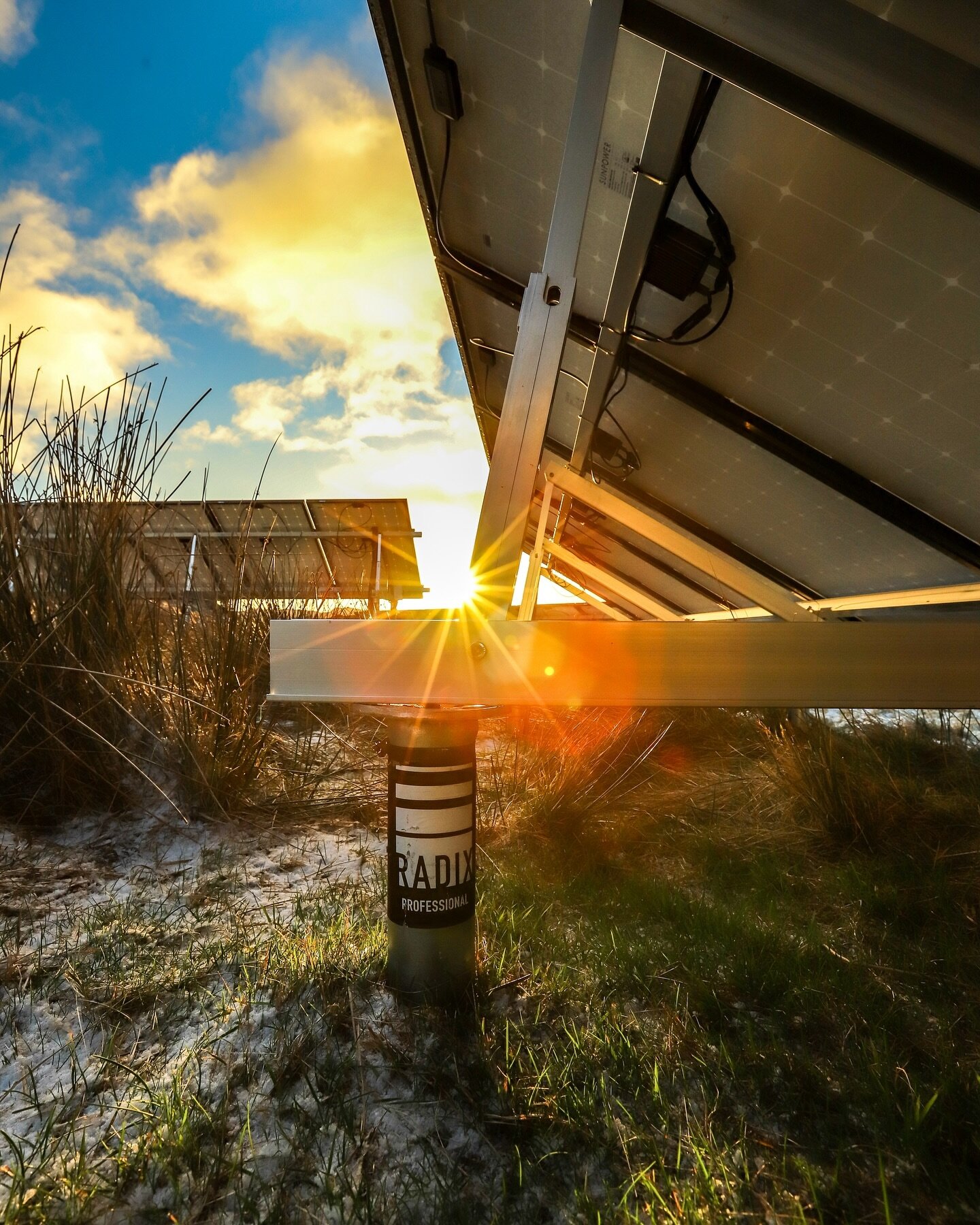 Supporting the future. 

A private solar supply mounted on 36 @radix_____ ground screws, working in conjunction with @ceibarenewables 

#solar #solarpanels #solarfarm #solarscotland #scotlandhighlands #argyll #argyllandbute