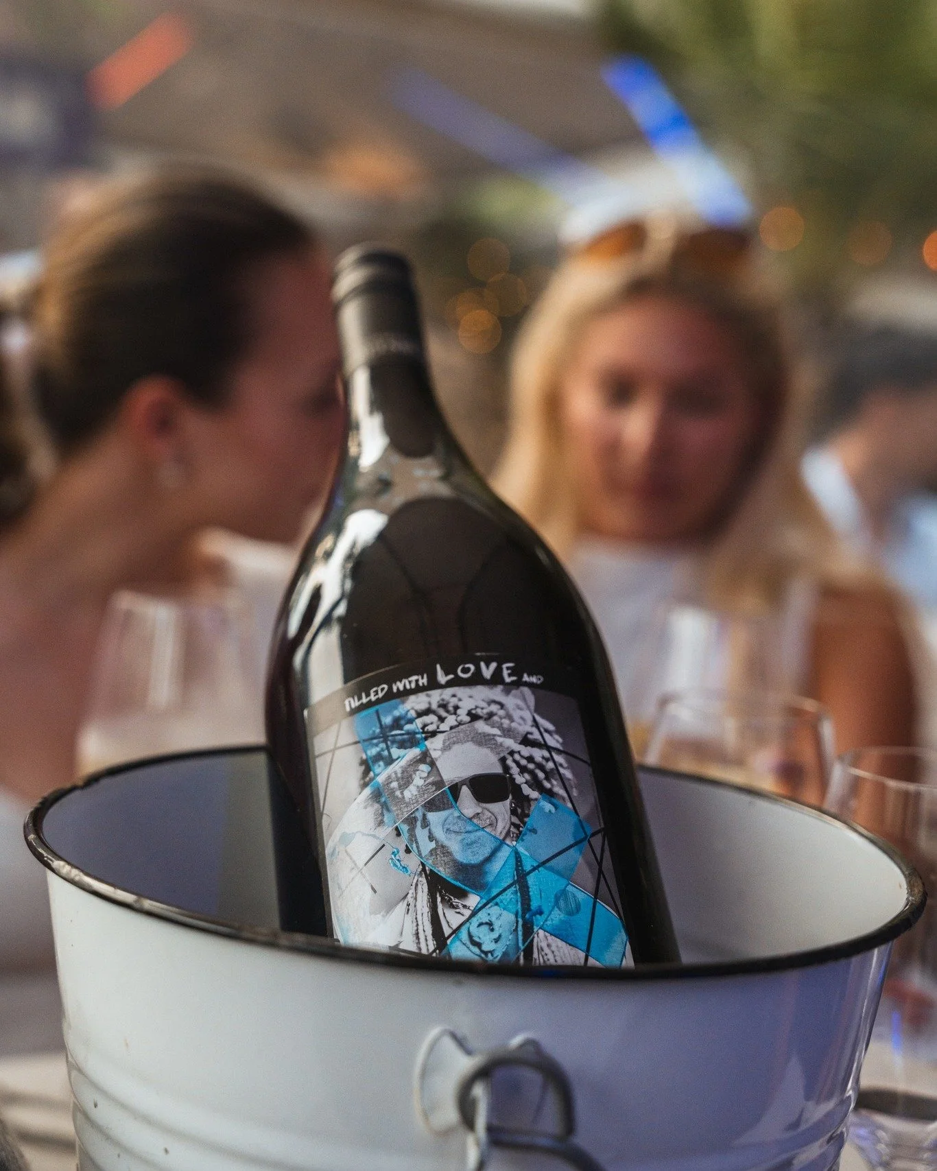Nur noch 1x Z&auml;hne zambei&szlig;en &ndash; dann is Wochenend!
Und das feiern wir mit 1 bis 6 Flaschen Wein im Watzmann... 🌧️ oder 🌞 v&ouml;llig egal. 

#SaturdayNight #LastSummerNights #SalzburgNights #WatzmannCultbar #SummerVibes #GoodTimes #C
