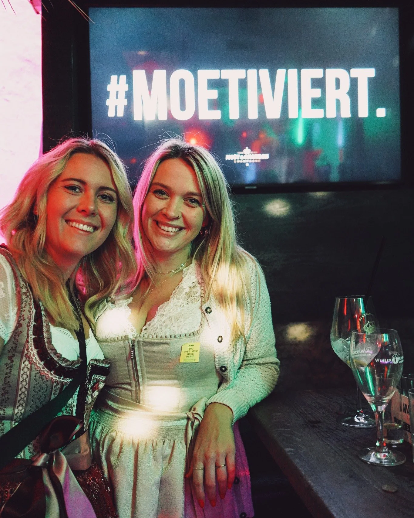 Auch schon #MOETIVIERT fürs Wochenende? 😏
#watzmann #watzmannsalzburg #bottlespecials #bottles #drinks #party #club