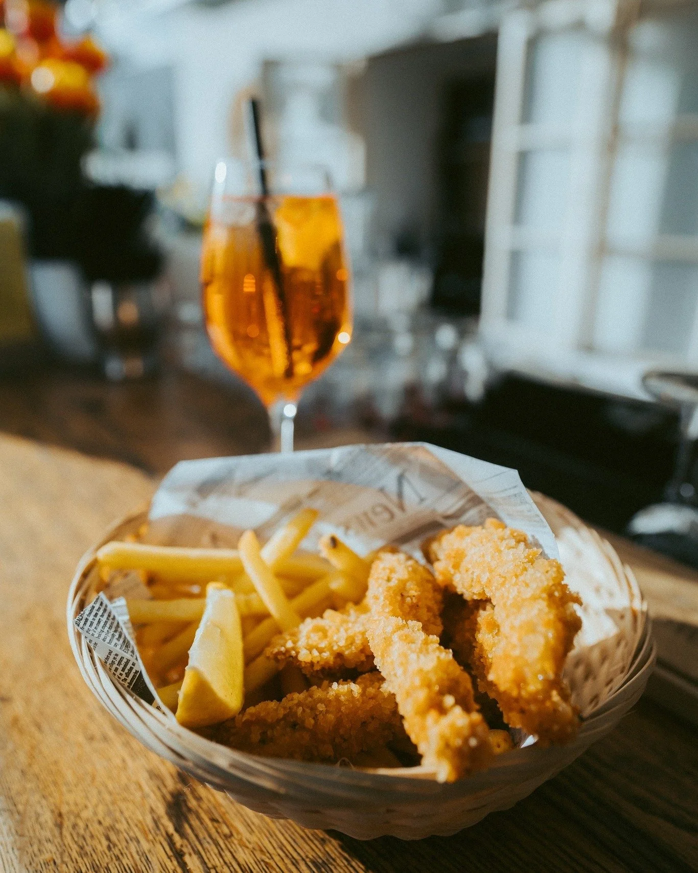 Aperol, Food &amp; Daydrinking? Heute ab 13 Uhr im Watzgarten! ☀️🧡

#watzmann