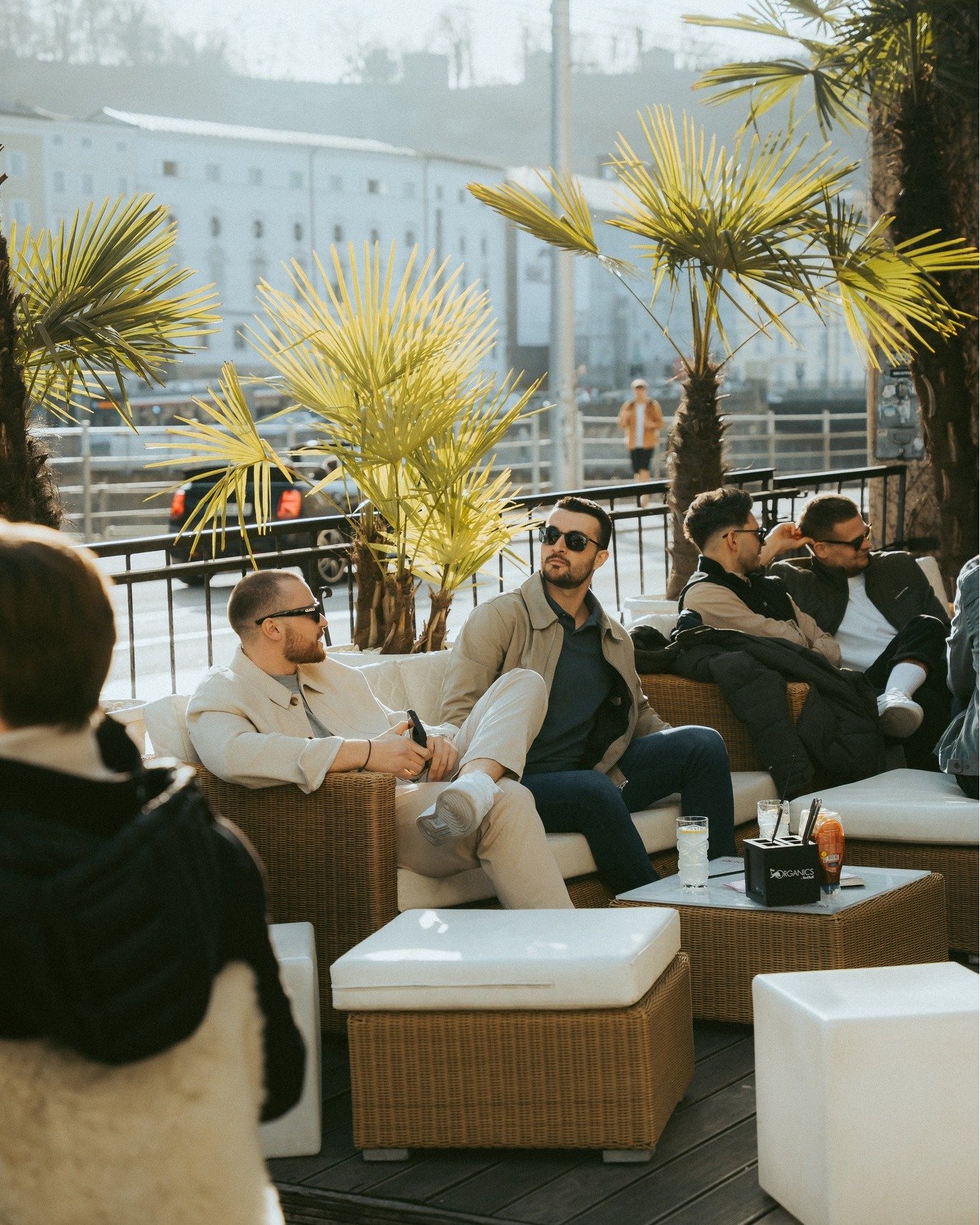 Urlaubsfeeling mitten in der Stadt 😍 Watzmann Summer Bay 🌴

#watzmann #daydrinking #signaturecocktails #signaturedrinks