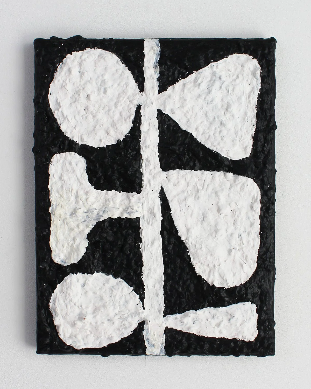 Grow, papier mâché & acrylic on canvas, 30 x 23 cm