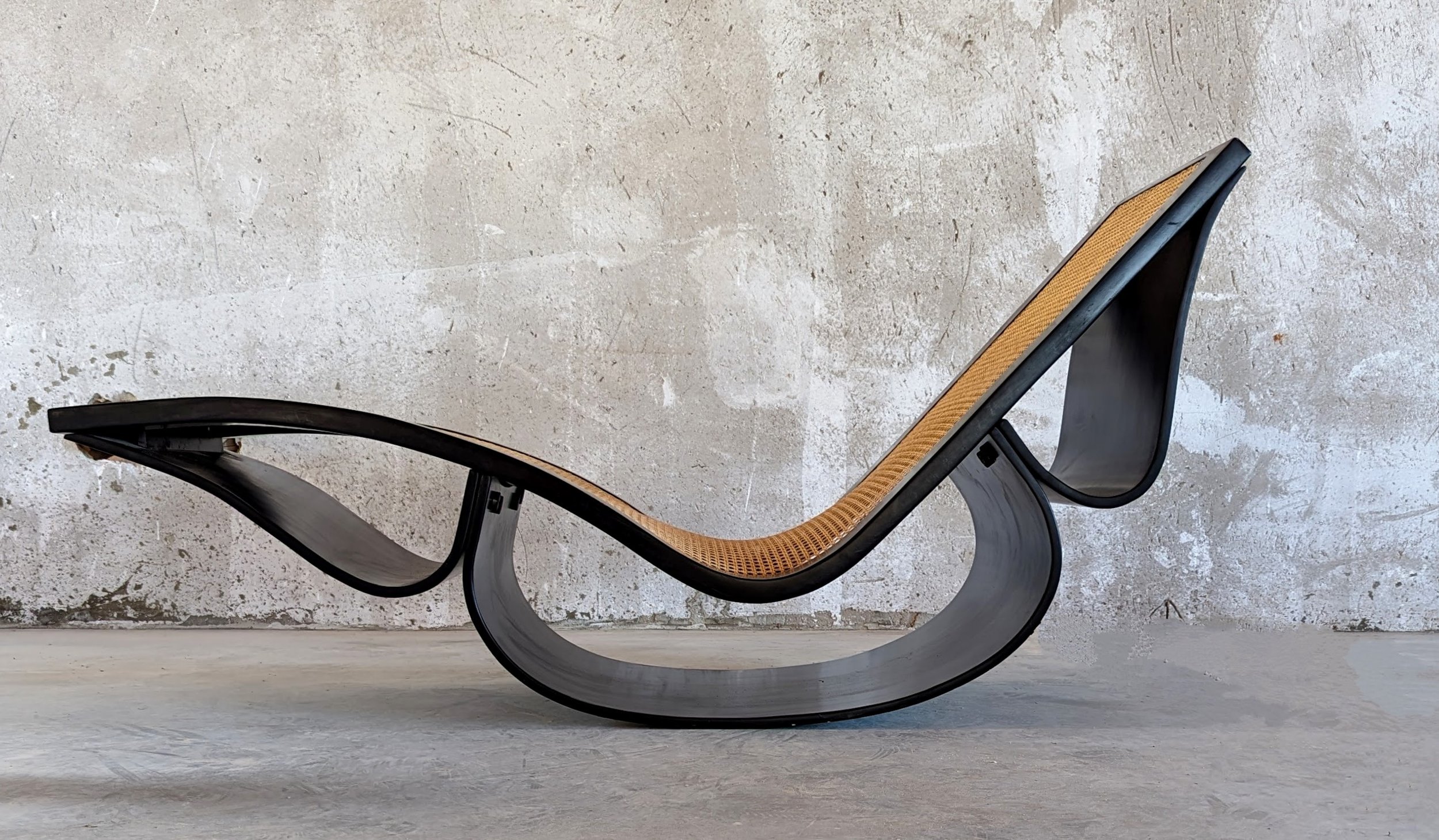 Rio Chaise by Oscar Niemeyer — Moderno Brasileiro