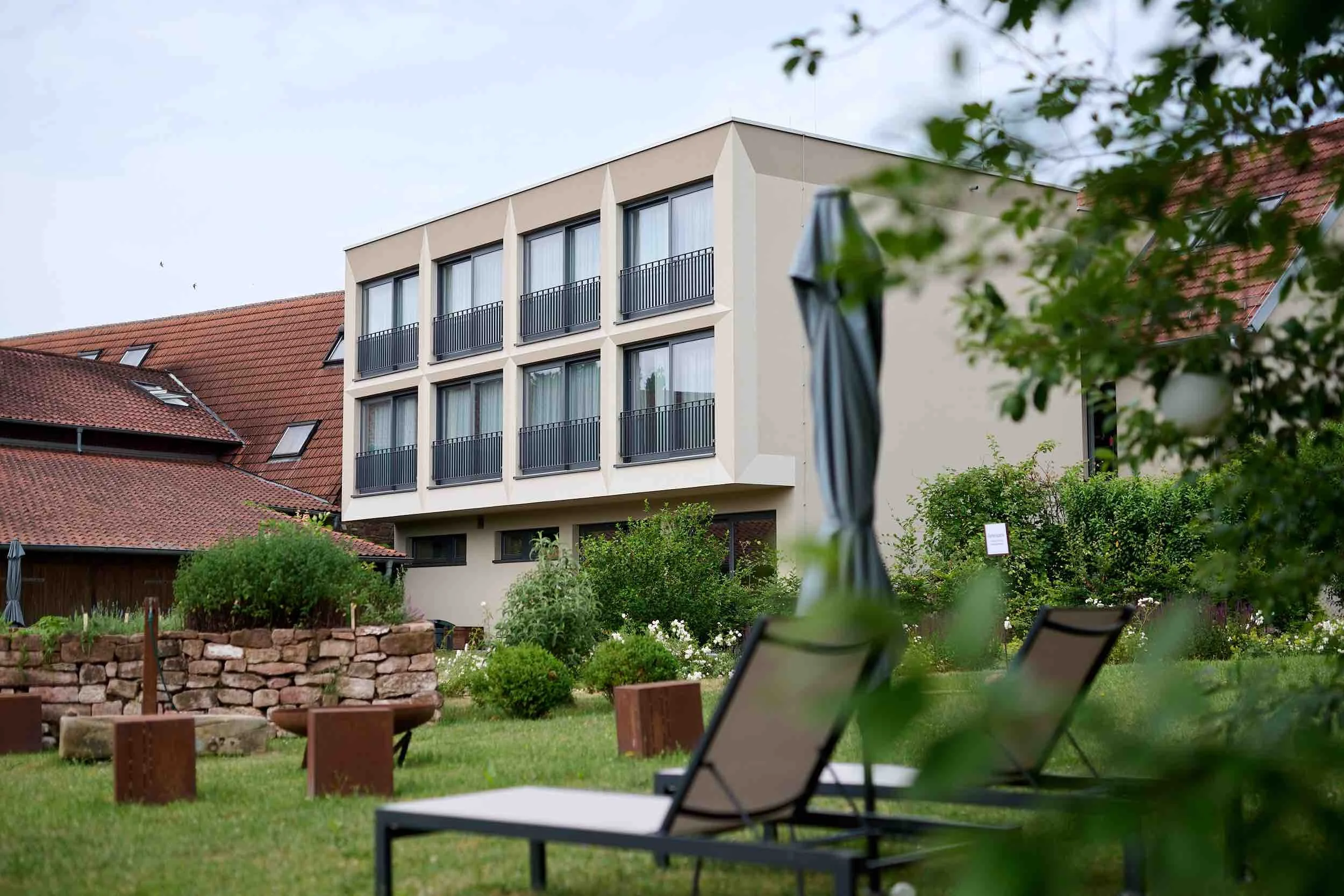 WEINHOTEL            Fritz Walter