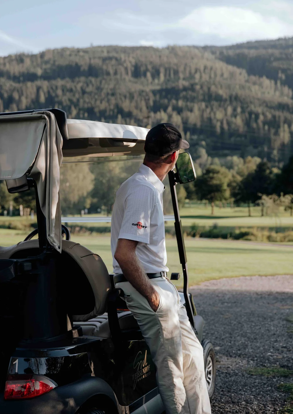 Gut Weissenhof_Hotel_Golfplatz_Radstadt_Golfcar.jpeg