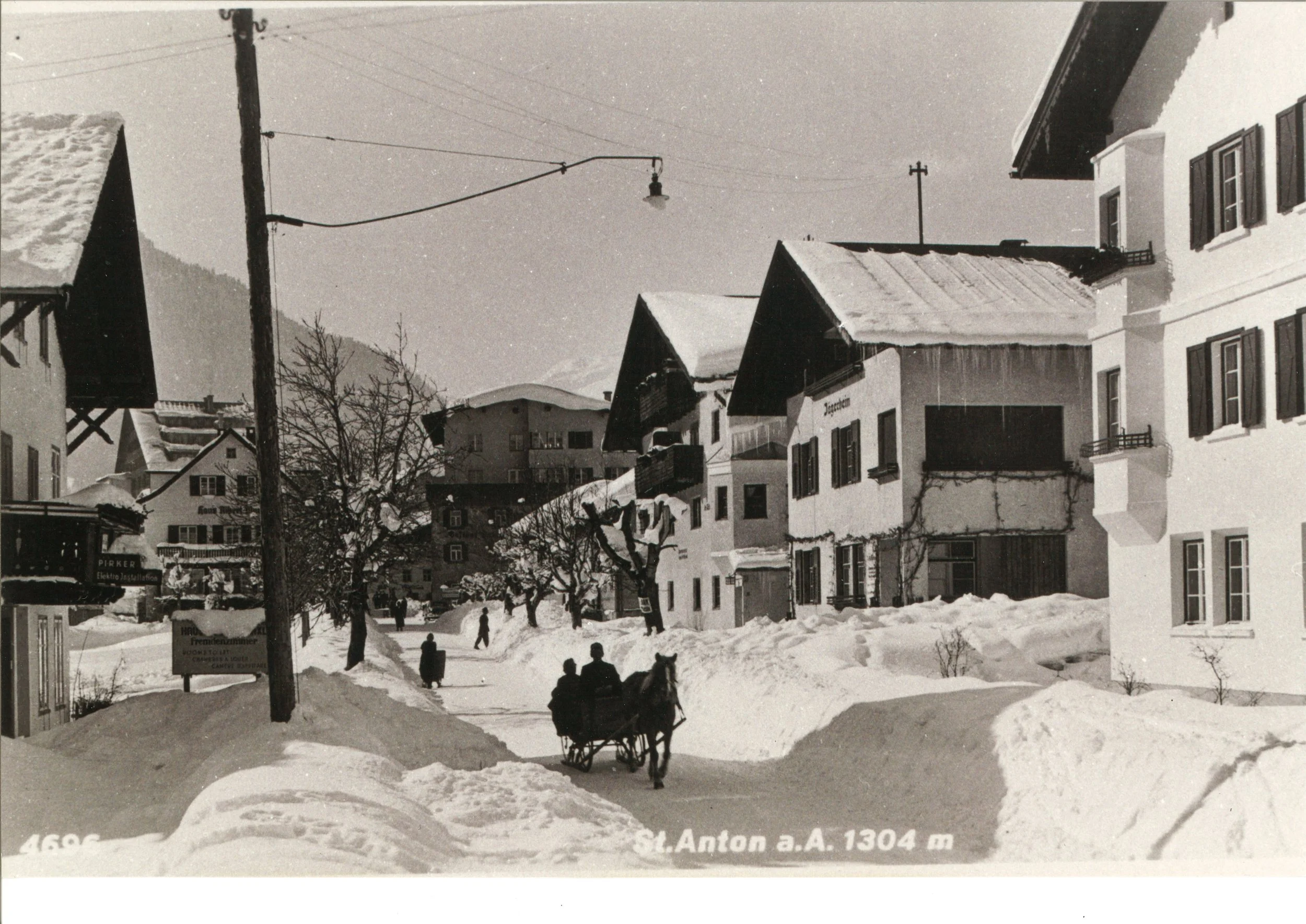 SWPostkarteDorfstrJägerhWinter1938.jpg