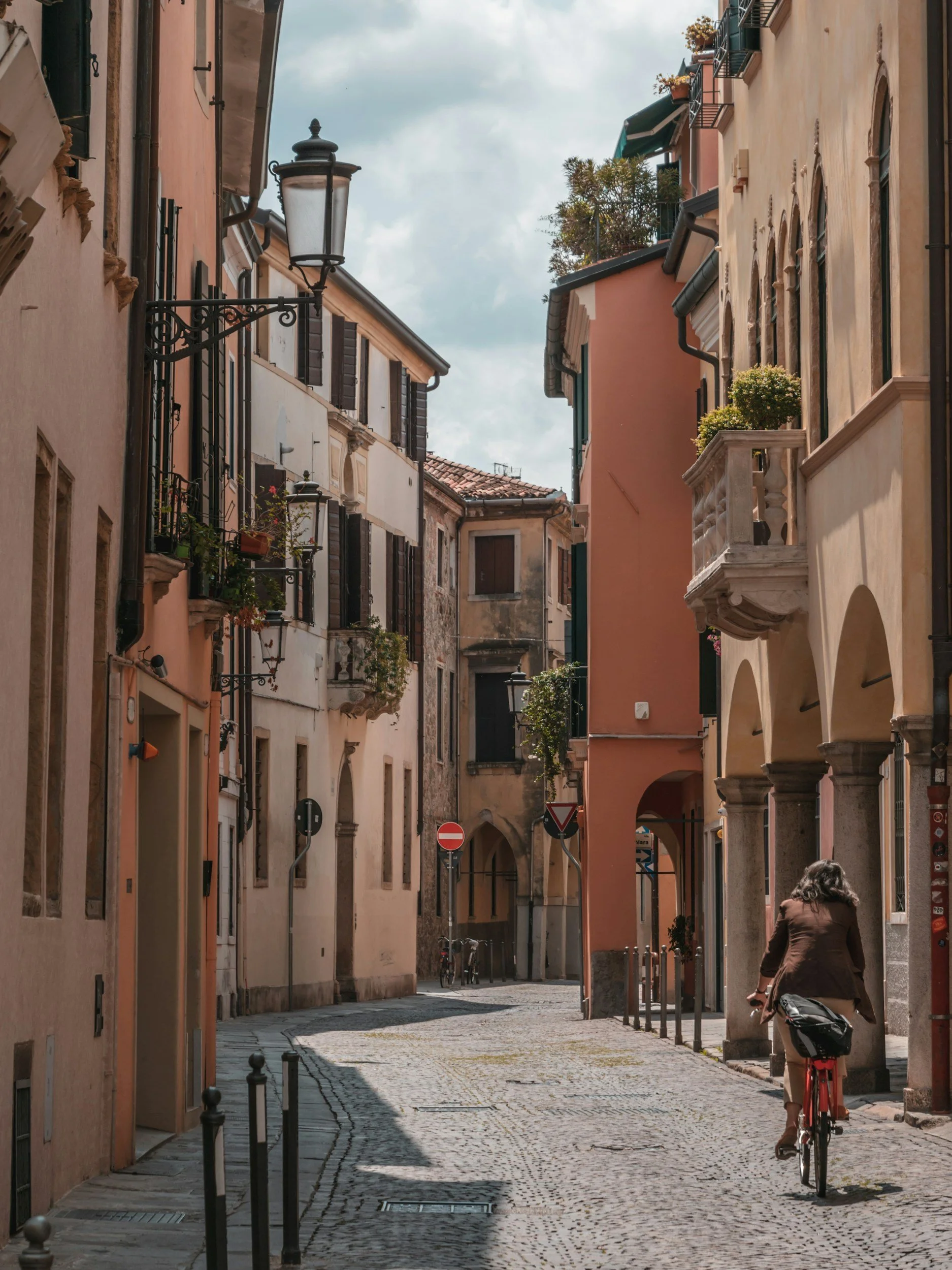 unsplash-image-S_l6-wTYG_Y.jpg