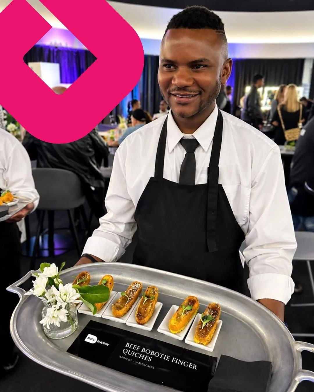 🔥 A taste of South Africa, served with style.

 Our Beef Bobotie Finger brings bold local flavours, beautiful presentation, and a whole lot of Onside energy to the table. 🇿🇦✨

 #OnsideEvents #SouthAfricanFlavours #BeefBobotie #FoodExperience #Culi