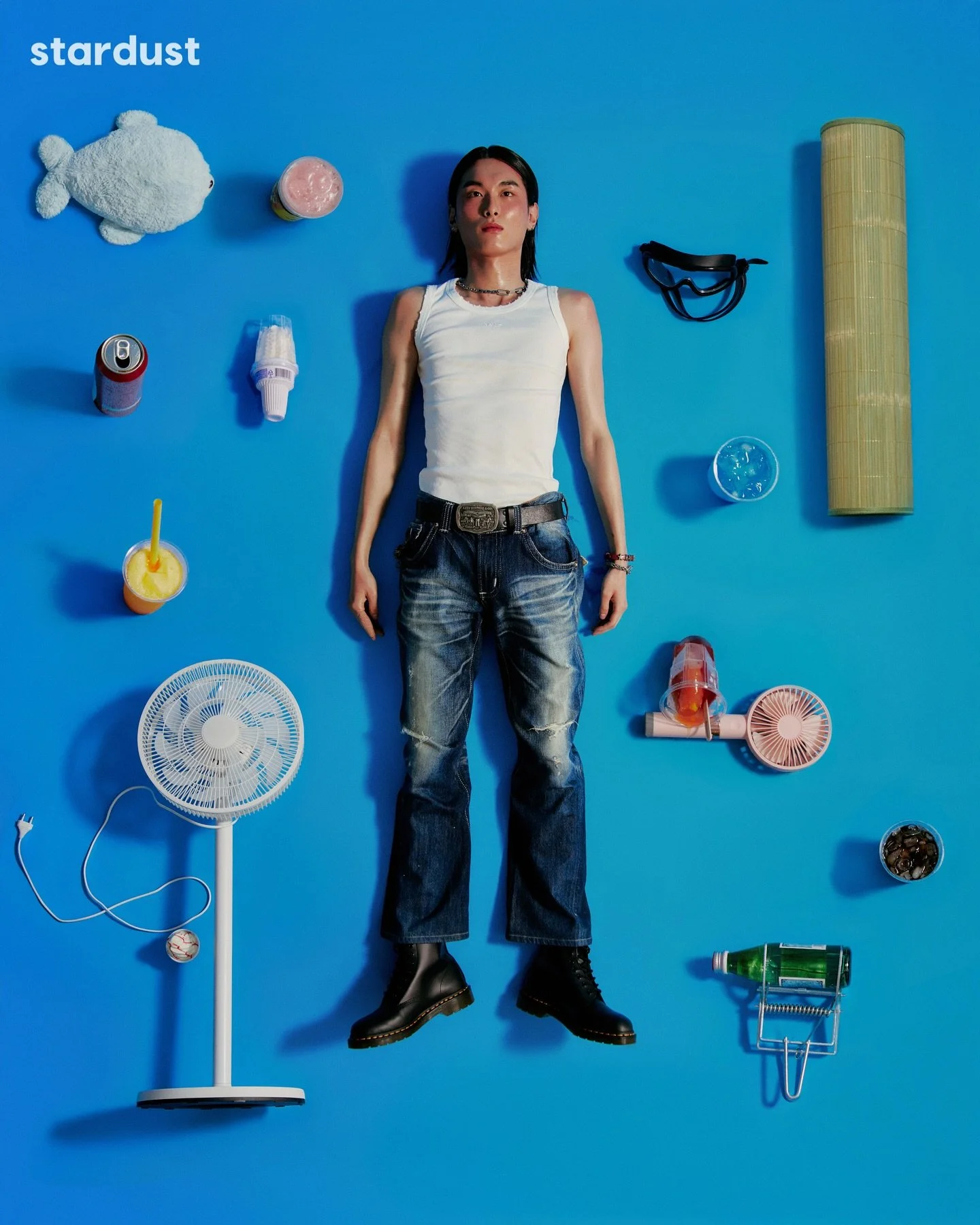 A play on the slang &ldquo;thirst trap,&rdquo; reinterpreting the term through a lens of summer irony where every attempt to cool down only fuels the thirst. Under the heat, the subject reaches for sweet soda, ice cream, the breeze of a fan: small es