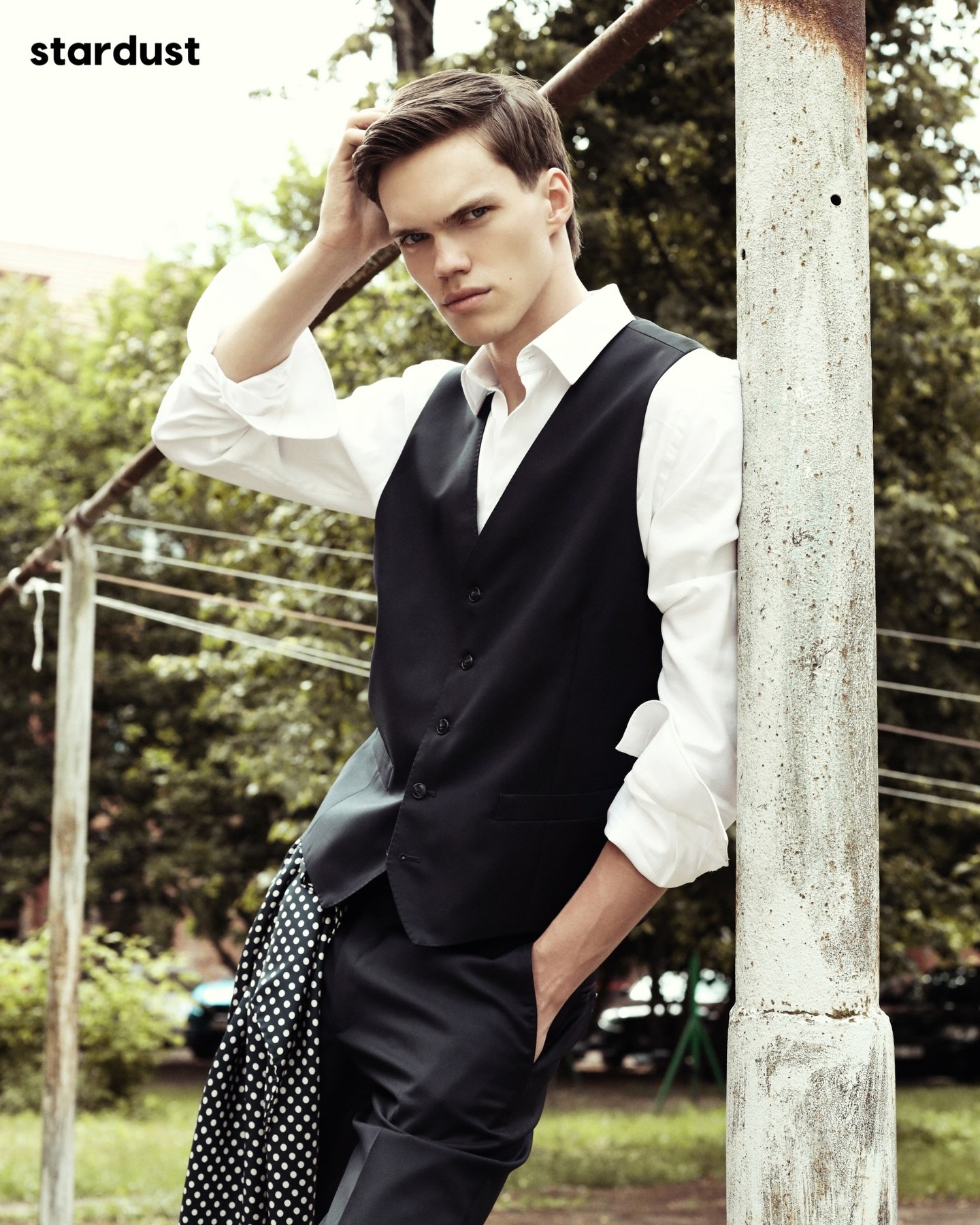 &ldquo;Ordinary Day&rdquo; centers on elegant suiting to create a refined, polished look. Because it was the model&rsquo;s final year and took place after exams, the concept reflects a moment of transition&mdash;capturing the shift from school life t