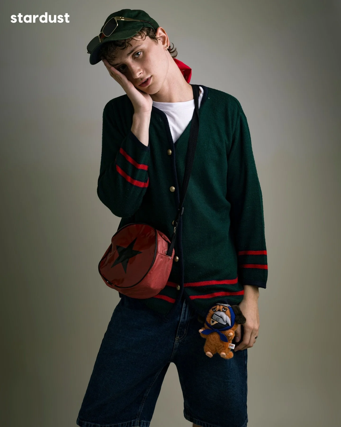 Outlaws of Style merges Western iconography with urban pop and punk aesthetics, creating characters that feel like they belong to different films spliced together. Hats, fringe vests, bold graphics, and textures collide in a visual narrative that is 