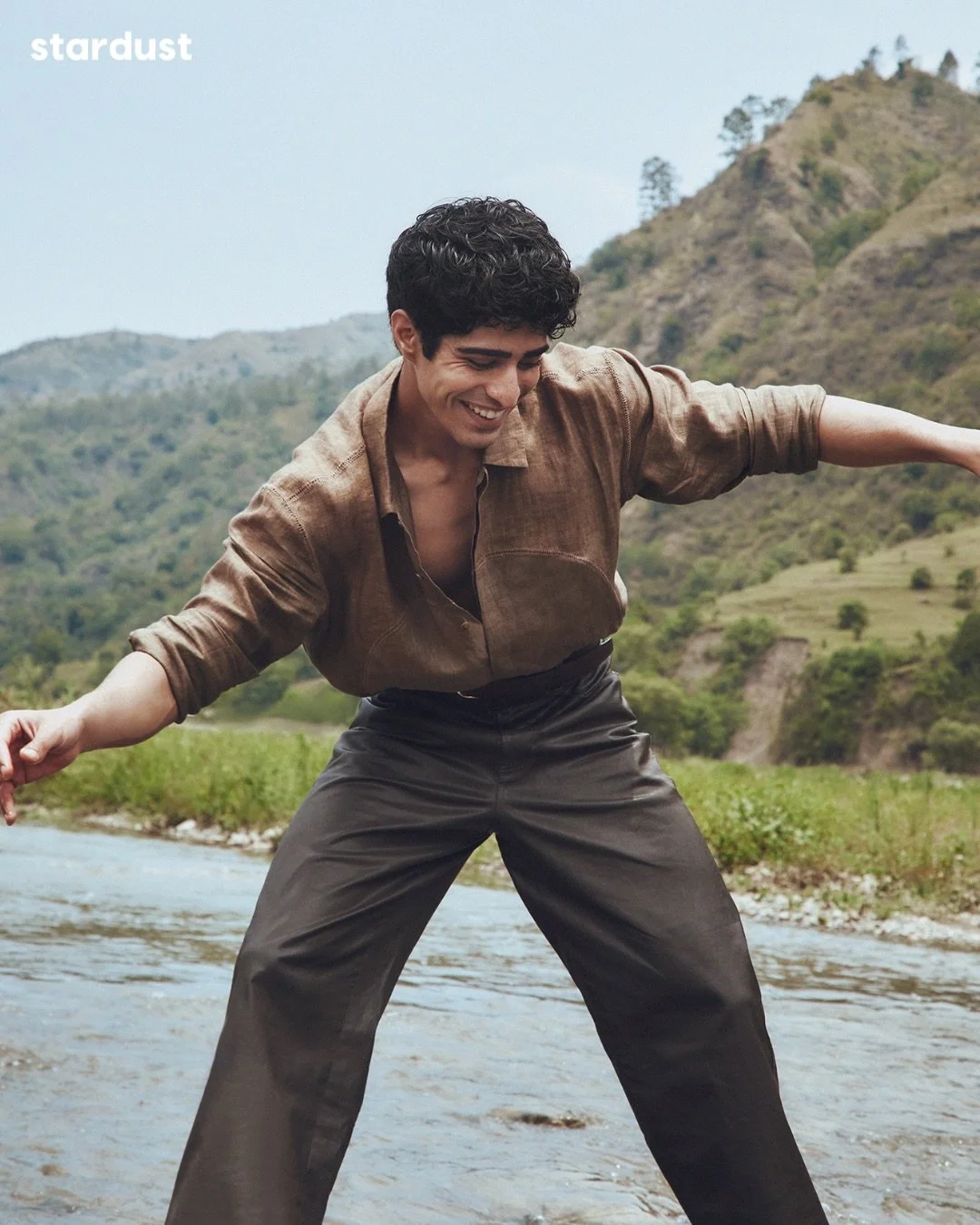 Set against the misty hills of Shimla and the open landscape of a nearby valley, Siddharth brings an easy sense of adventure to a story shaped by movement, texture, and mountain air. 

Link in bio for more. 

Talent @siddharthraghavan_ 
Modeling Agen