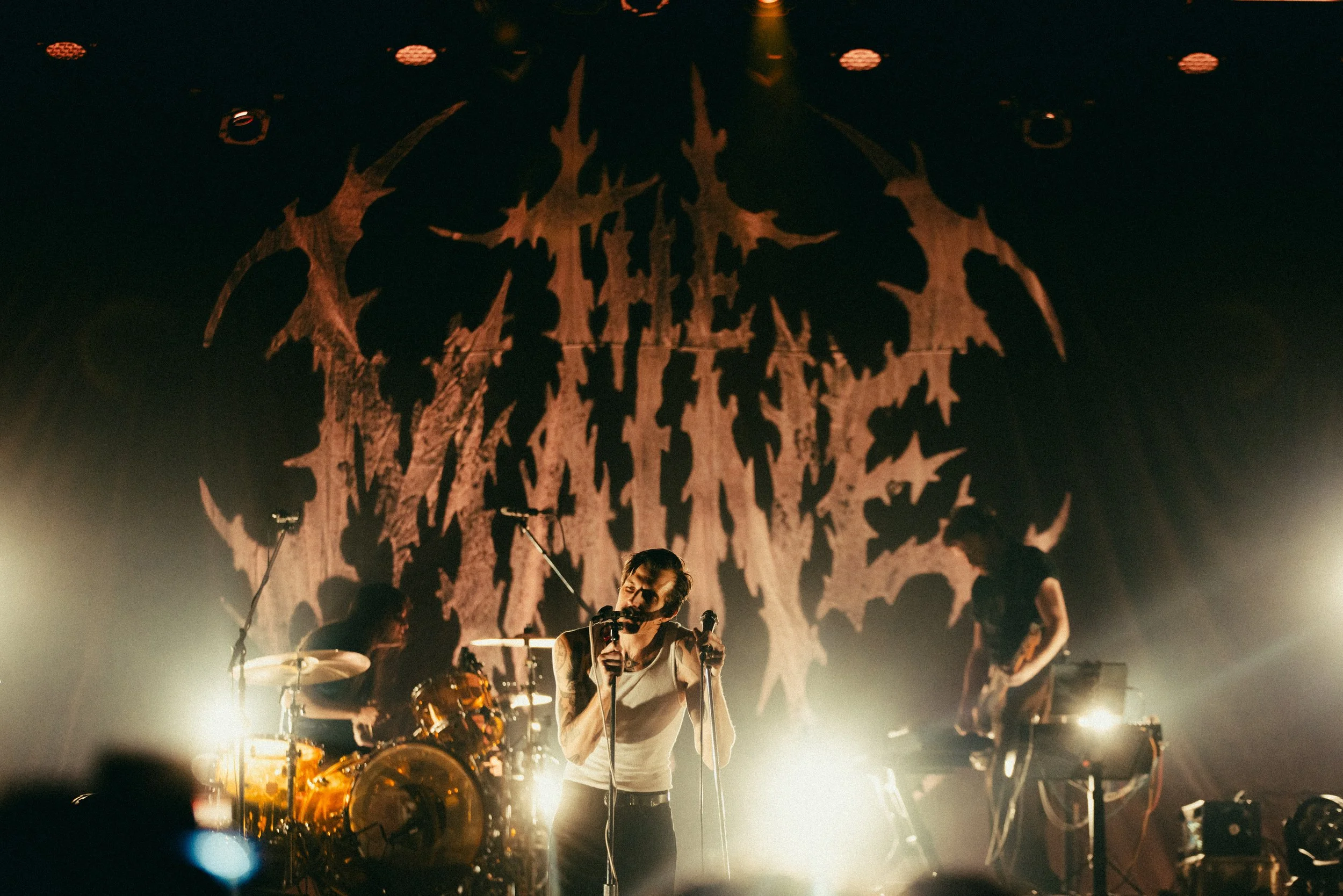 The Maine Radiates Millennial Nostalgia In Anaheim 