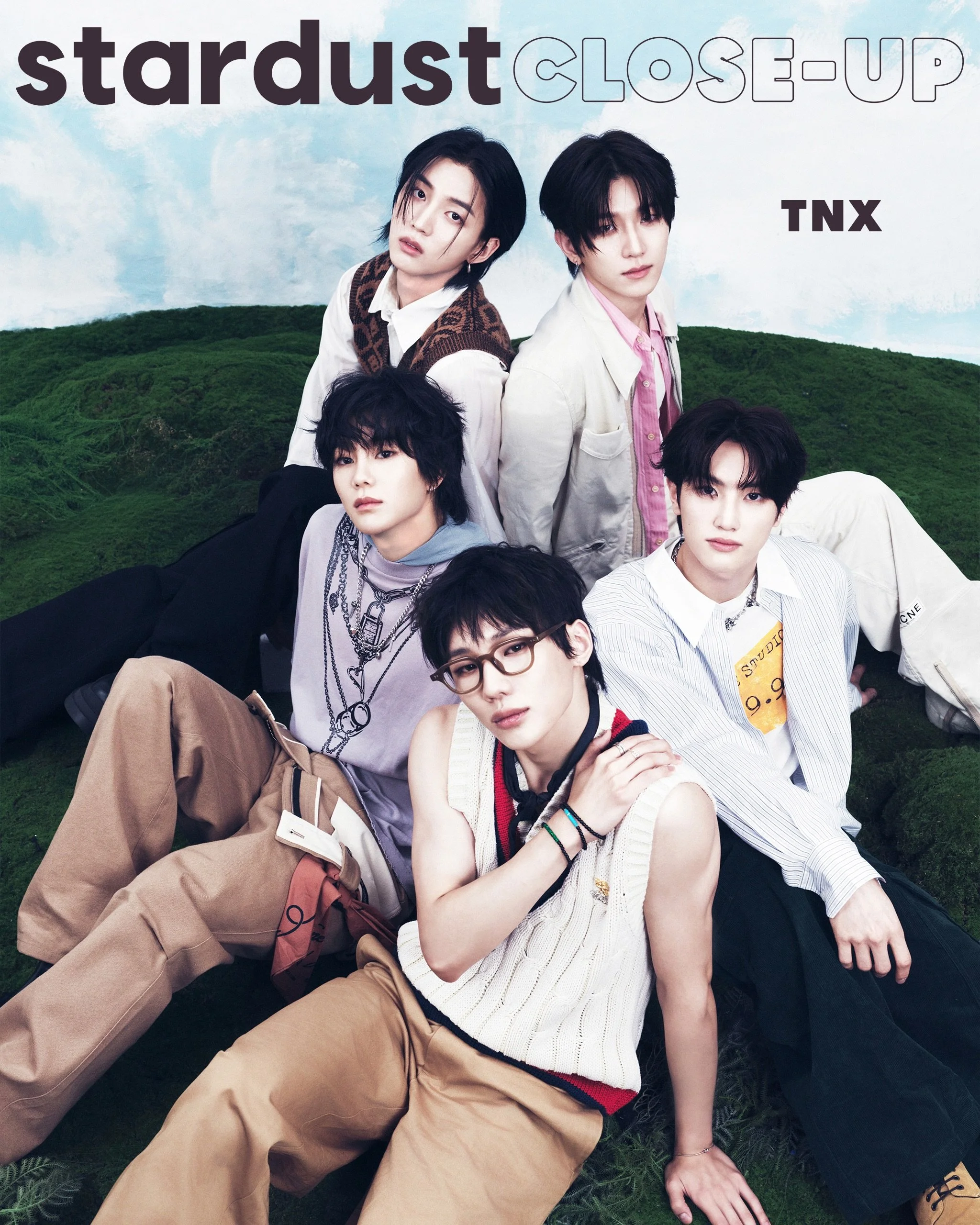 TNX (@official.tnx) takes center stage for Stardust&rsquo;s latest Close-Up cover story.

Following the release of their alternative-pop single &ldquo;Die Another Day,&rdquo; TAE HUN, HYUN SOO, JUN HYEOK, HWI, and SUNG JUN reflect on the honesty and 