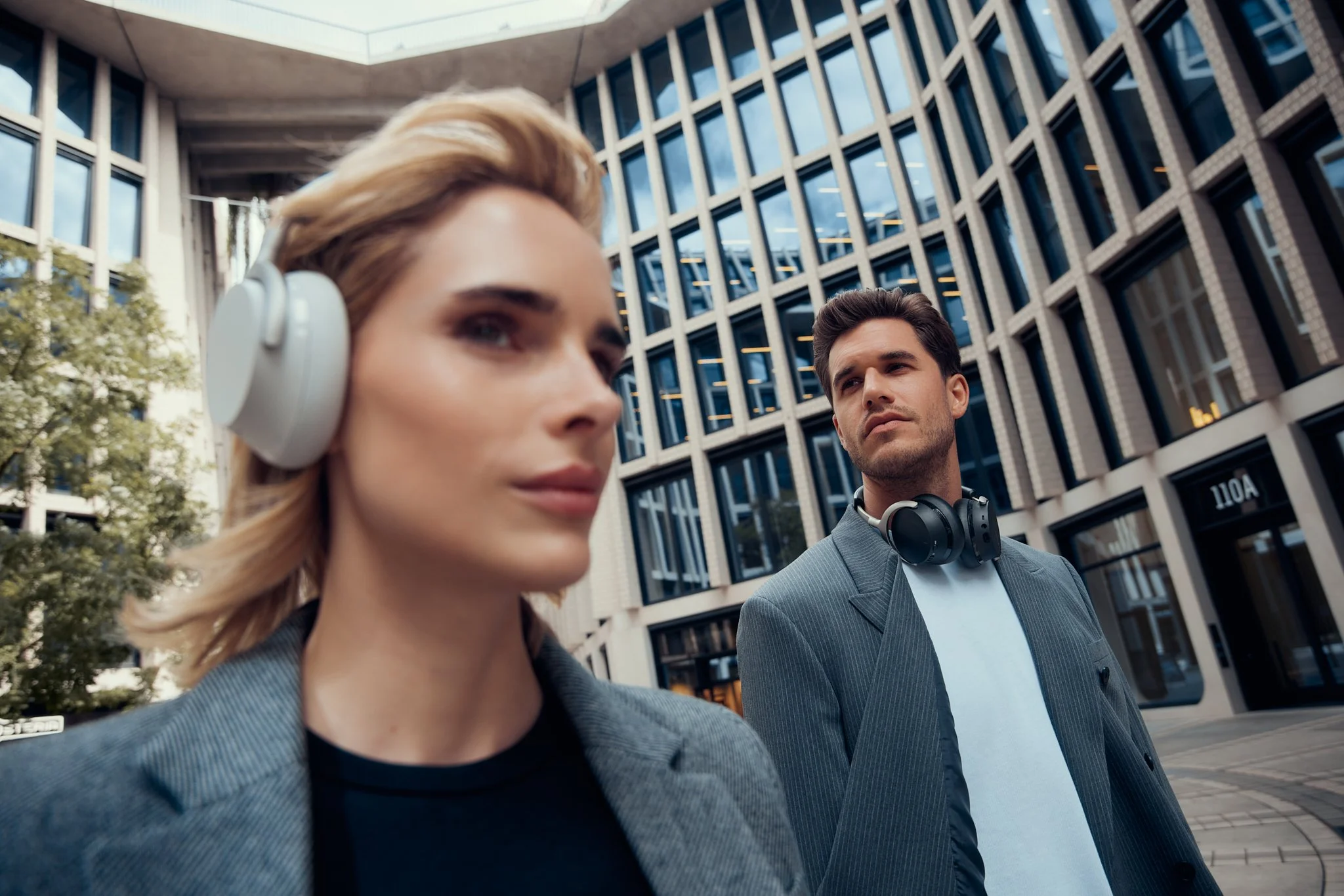 BeyerDynamic Aventho 200 - Berlin - 1809 Web res.jpg