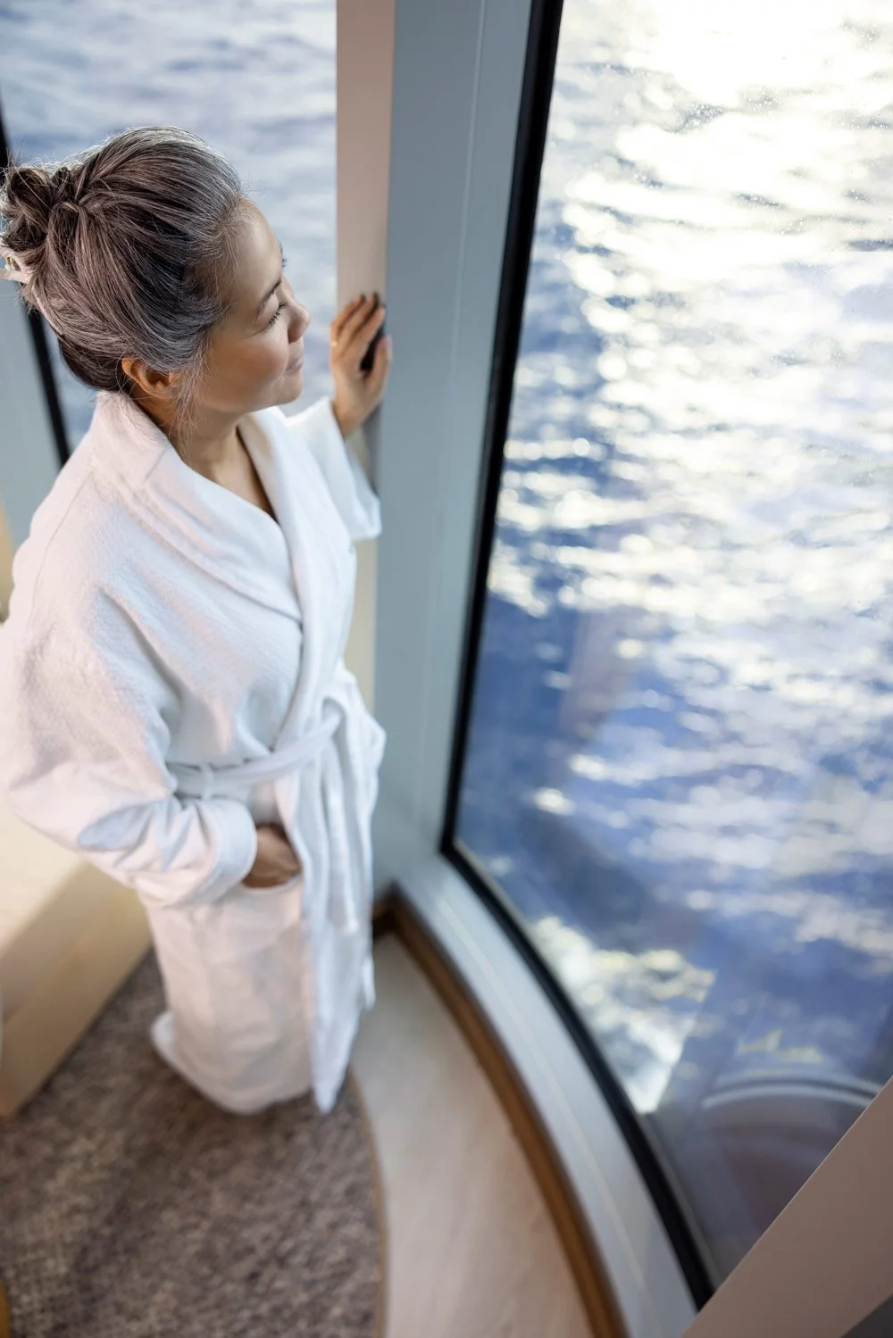 Expedition-Production-Company-Seabourn-Venture-Panorama-Veranda-Suite-Scott-David-Martin-WABU-Creative-100522_6742.jpg