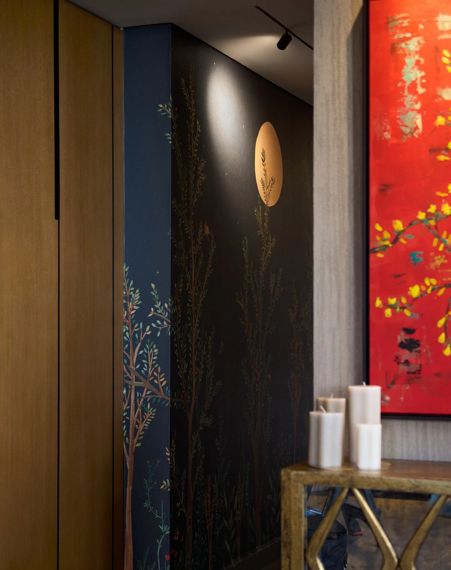 Project Name: DZ Apartment
Location: Beirut, Lebanon
Lighting Design: Black Box
Interior Design: Cherine El Zein
📸: Bahaa Ghoussainy 

#LightingDesign #InteriorLighting #LightingIdeas #LightingInspiration #HomeLighting #LightingTrends #LightingSolut