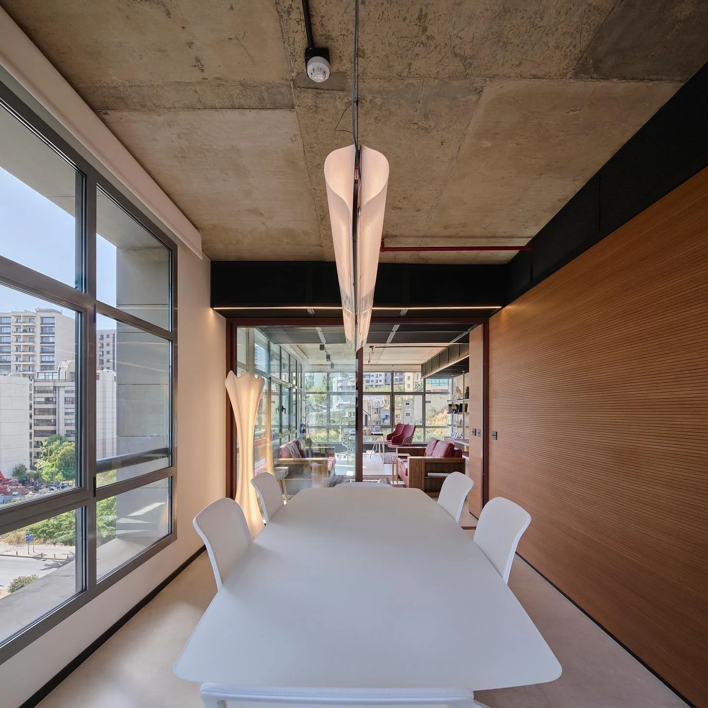 Project Name: AEZ Office
Location: Beirut, Lebanon
Lighting Design: Black Box
📸: Bahaa Ghoussainy

#LightingDesign #InteriorLighting #LightingIdeas #LightingInspiration #HomeLighting #LightingTrends #LightingSolutions #LightingDecor #ModernLigh