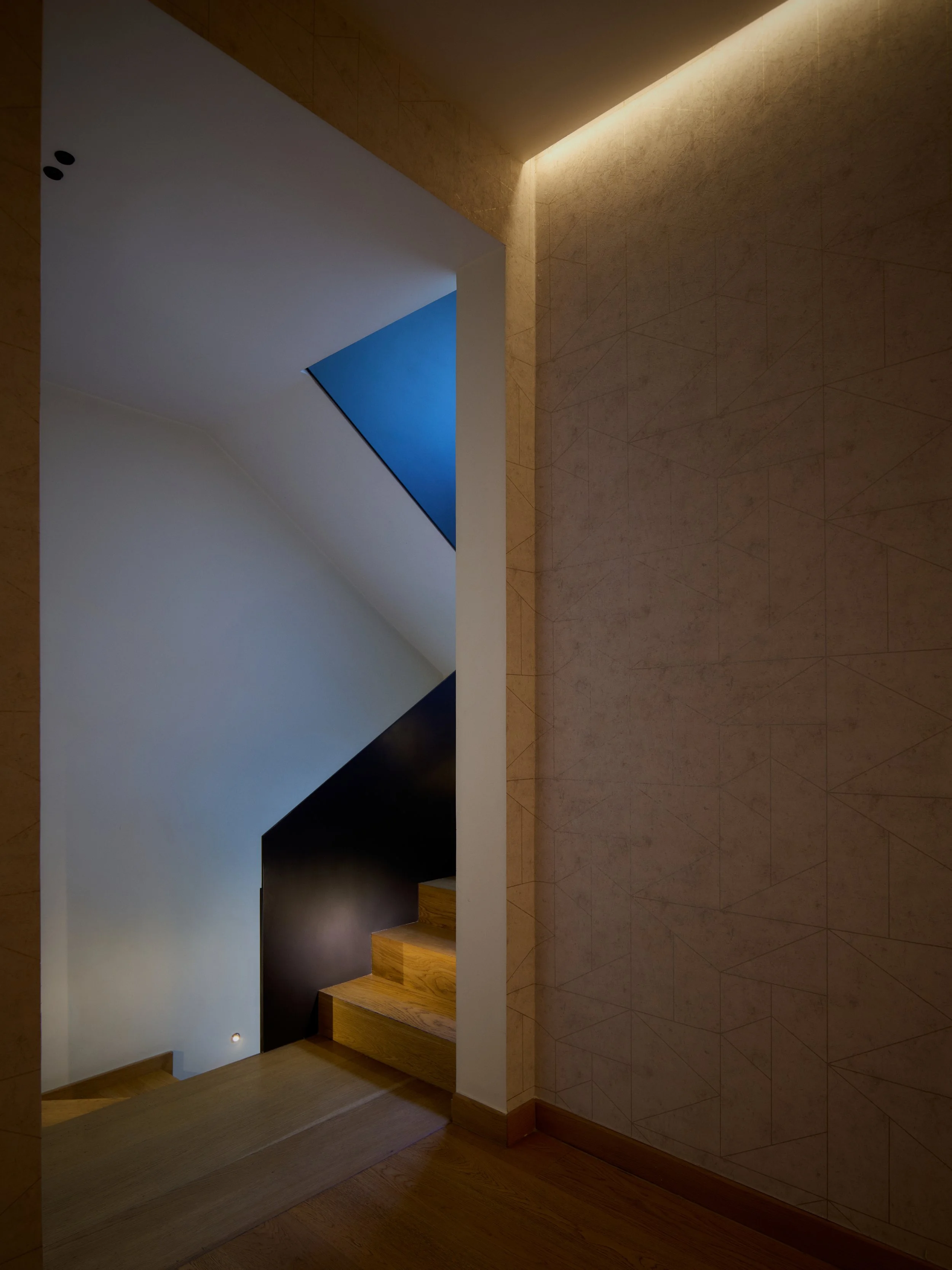 Altalight_Tabaris-BG 11.jpg