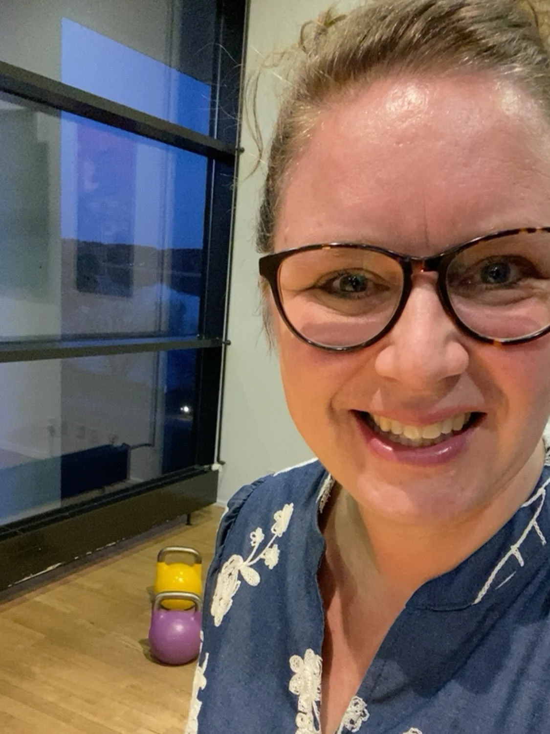 🤗 Jeg melder klar til det 5. &aring;bne foredrag p&aring; min turn&eacute; med foredraget &ldquo;FRA K&Oslash;RESTOL TIL KETTLEBELL - med strategier, der ogs&aring; kan &aelig;ndre dit liv&rdquo; 💪🏼

📍I dag i @kulturhusetskanderborg 

Jeg har ogs