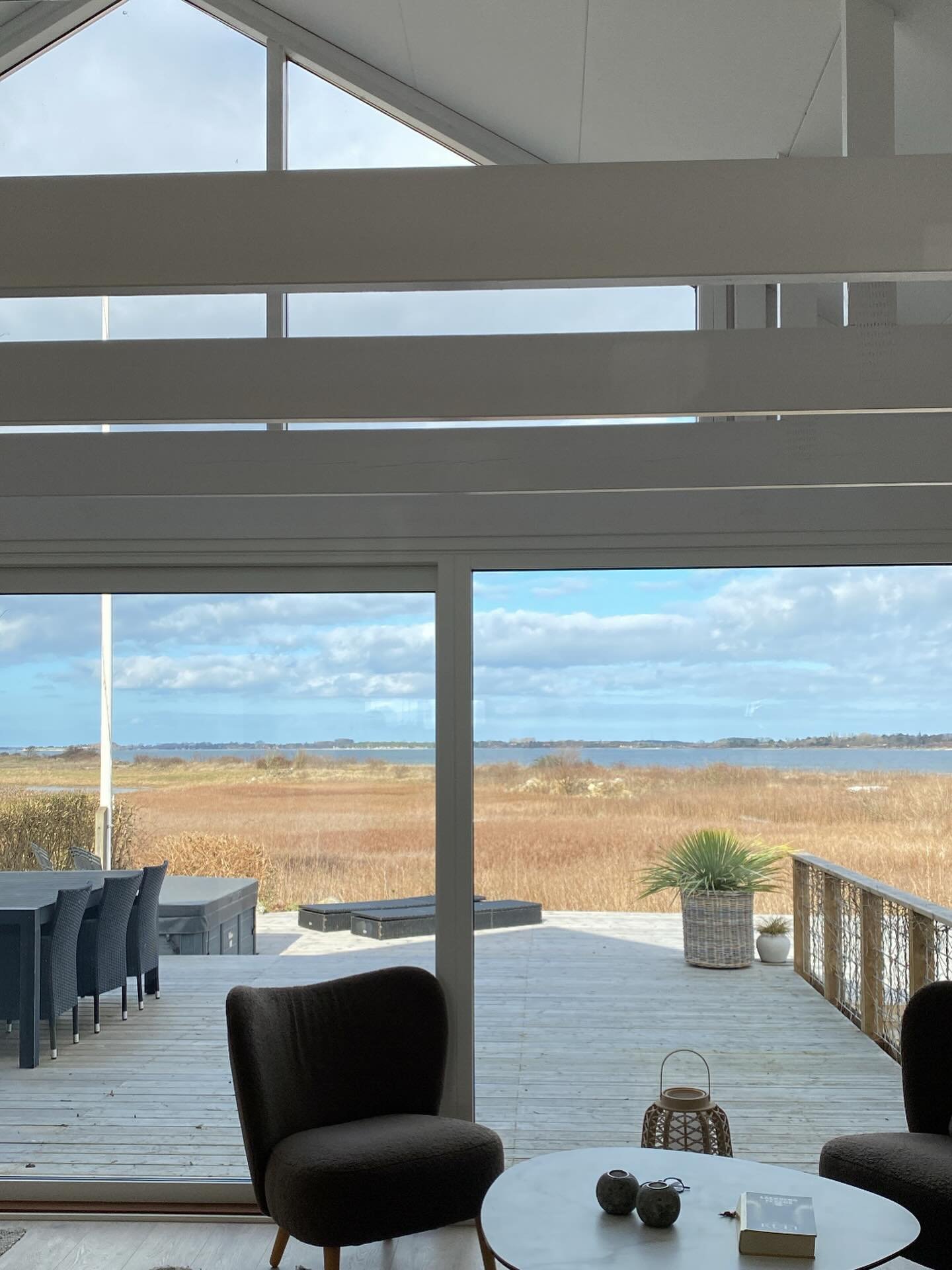 😔 Jeg har masser at bekymre mig over for tiden &hellip; det genkender du m&aring;ske?

Jeg har besluttet, at det ikke m&aring; f&aring; lov at fylde alt. 

Derfor bruger jeg forskellige teknikker, som fx &ldquo;Gruble-tid&rdquo;, hvor &ldquo;Tankebu