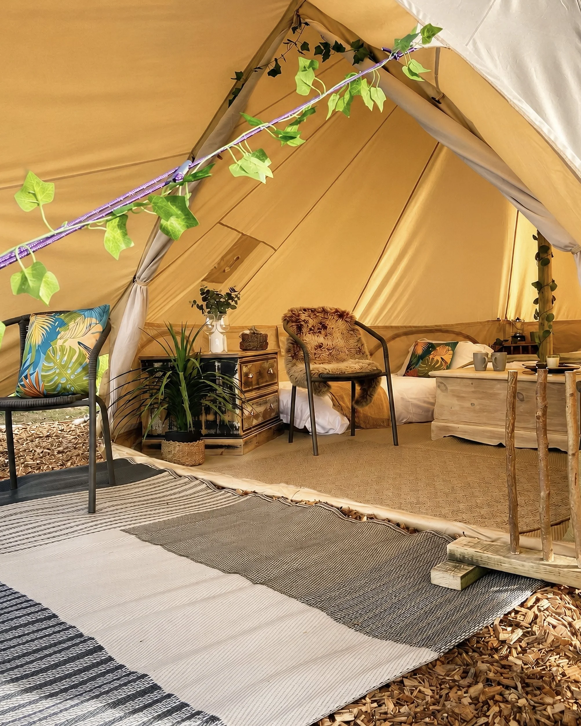 Family-Tent-Lime-interior-1.jpg