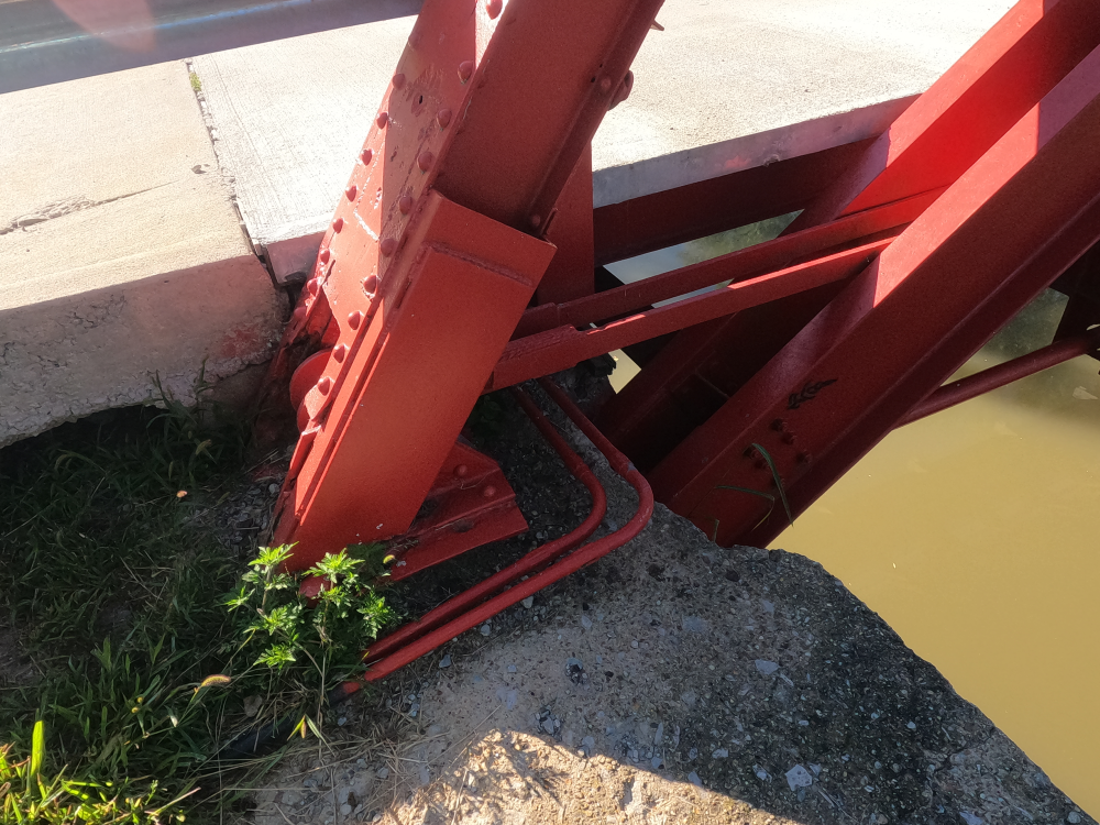 Currie Parkway Bridge 12.png