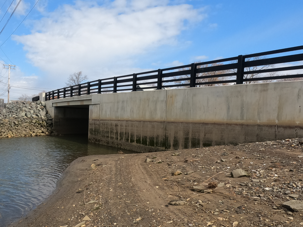 Laurel Avenue Bridge R-11 19.png