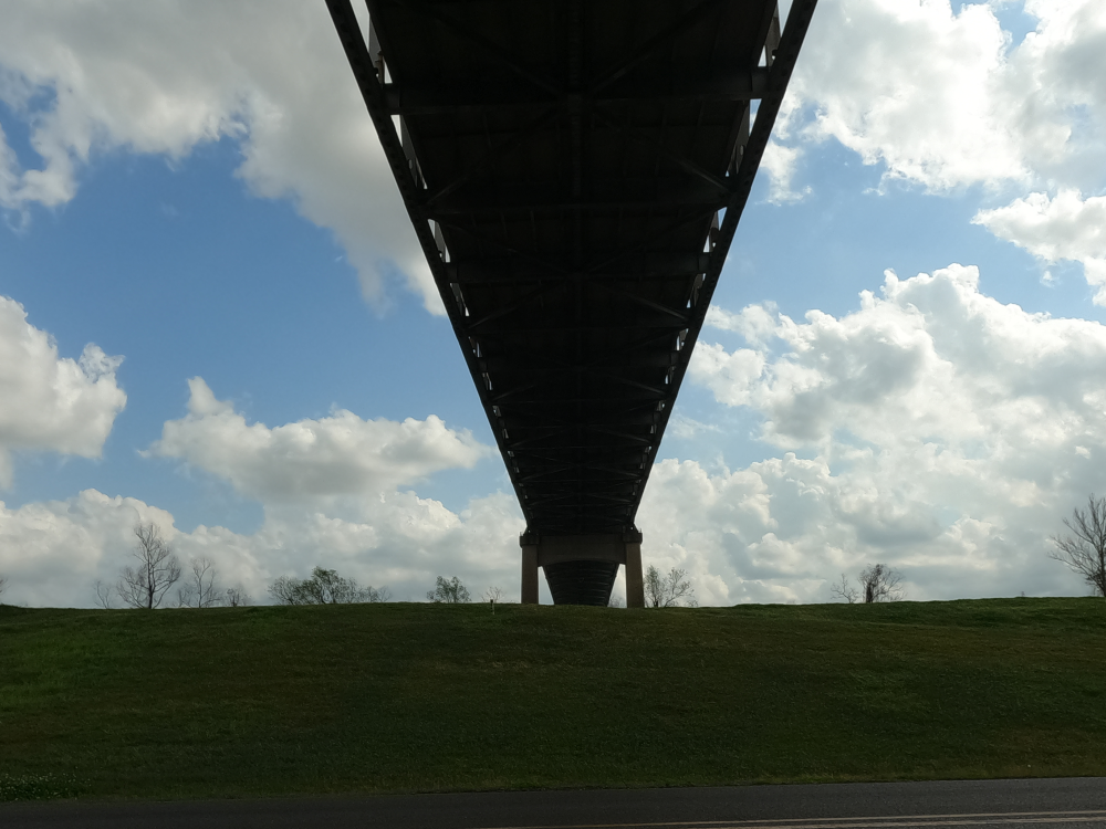 Veterans Memorial Bridge 5.png