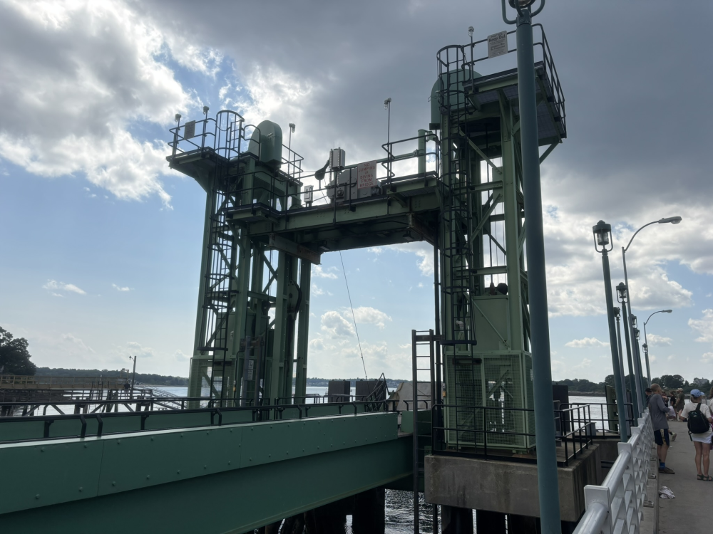 Peaks Island Ferry Bridge 5.png