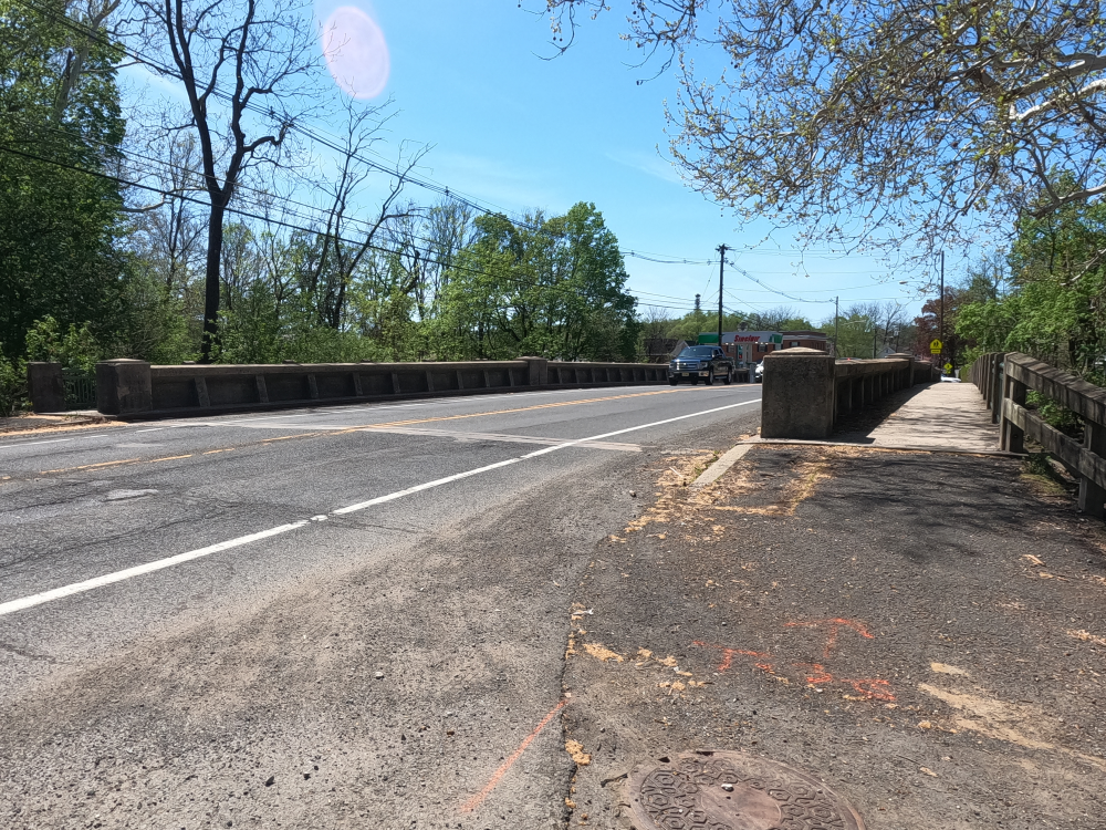 Clinton Bridge 2.png