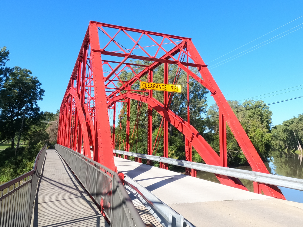 Currie Parkway Bridge 7.png