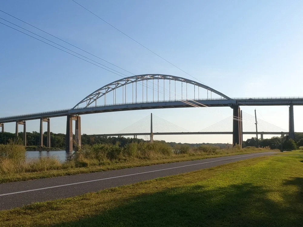 Saint Georges Bridge 3.jpg
