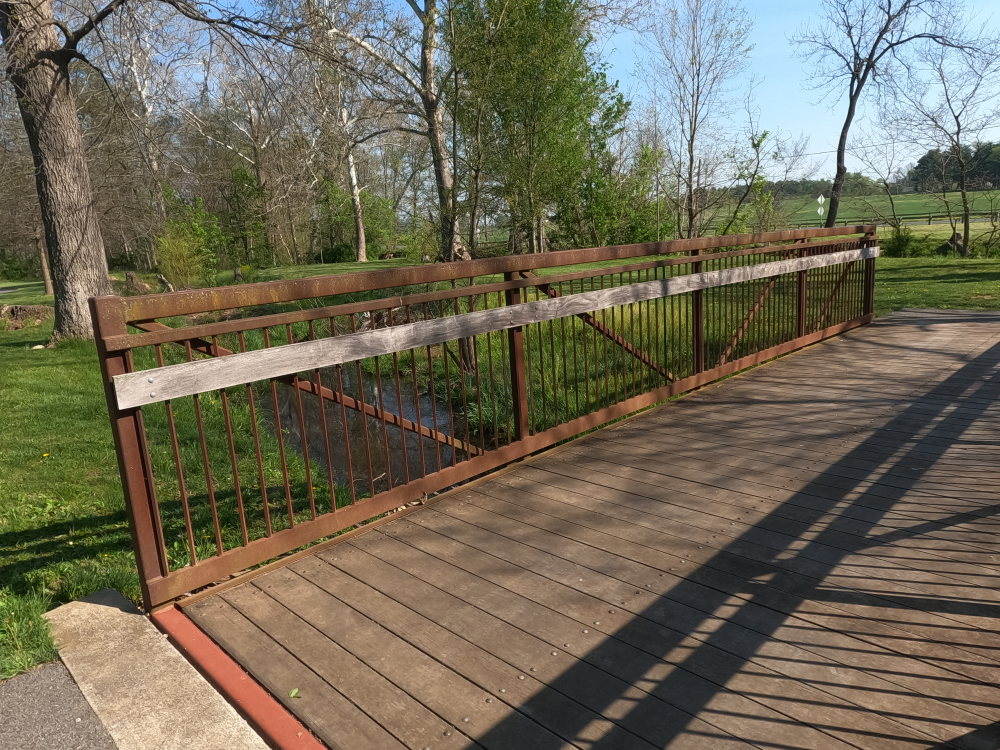 Loys Station Park Bridge 6.png